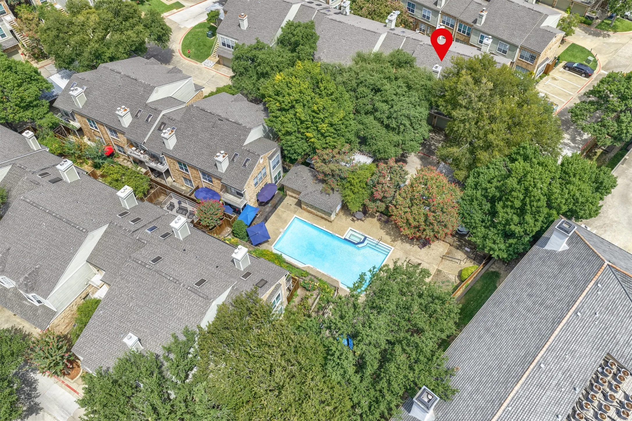 Condominium For Sale in Dallas County , 7151 Gaston Avenue 910, Dallas, Texas 75214, 2 Bedroom, 3 Bathroom, 1 Garage spaces, 1,087 Sqft, built in 1983, mls#21369646, Real Estate Agent in Dallas, Homes For Sale in Dallas county, Homes For Sale in Dallas, Realtor in Dallas Texas, Real Estate Brokerage Independent Realty Texas, Luminita Cordes Realtor