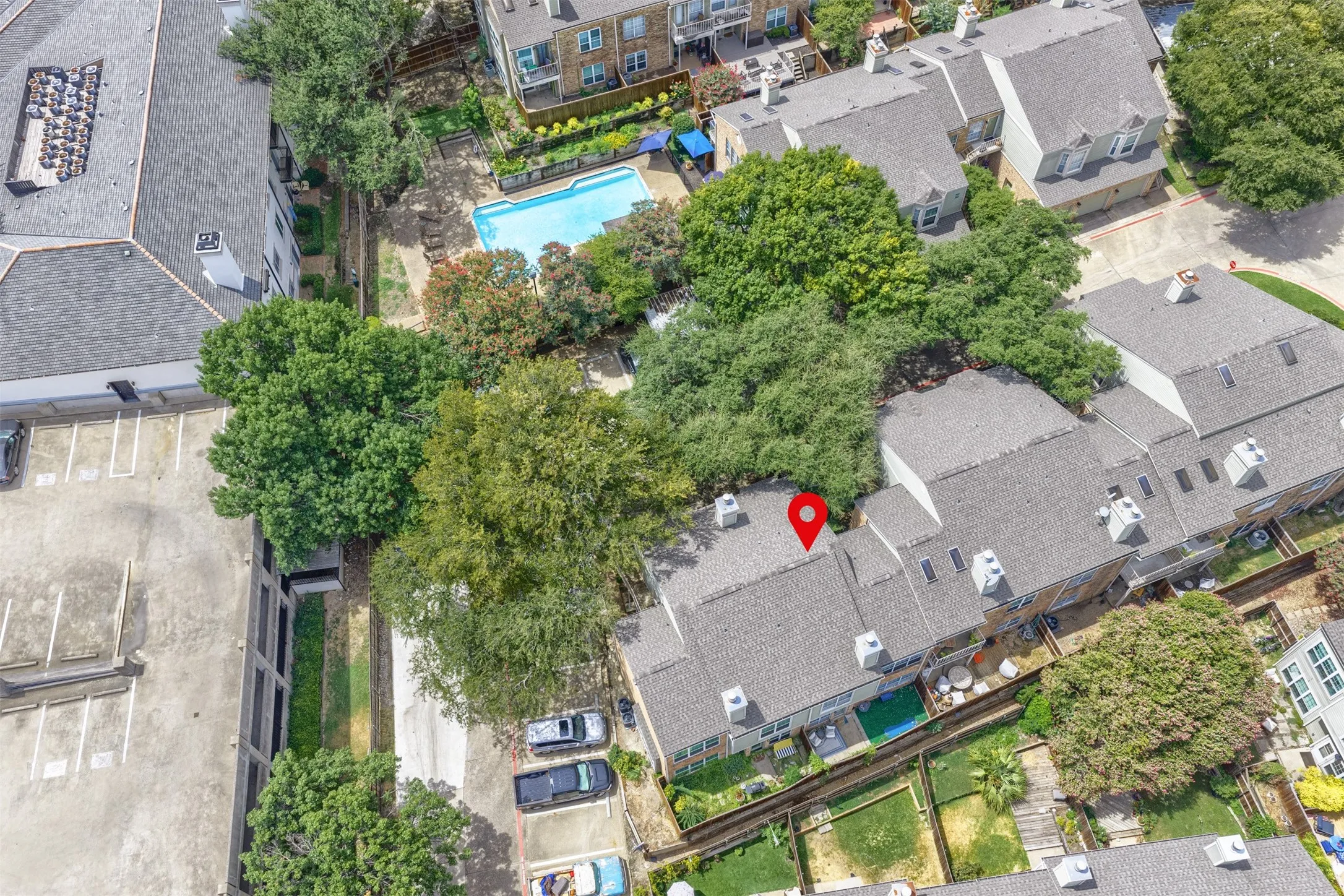 Condominium For Sale in Dallas County , 7151 Gaston Avenue 910, Dallas, Texas 75214, 2 Bedroom, 3 Bathroom, 1 Garage spaces, 1,087 Sqft, built in 1983, mls#21369646, Real Estate Agent in Dallas, Homes For Sale in Dallas county, Homes For Sale in Dallas, Realtor in Dallas Texas, Real Estate Brokerage Independent Realty Texas, Luminita Cordes Realtor
