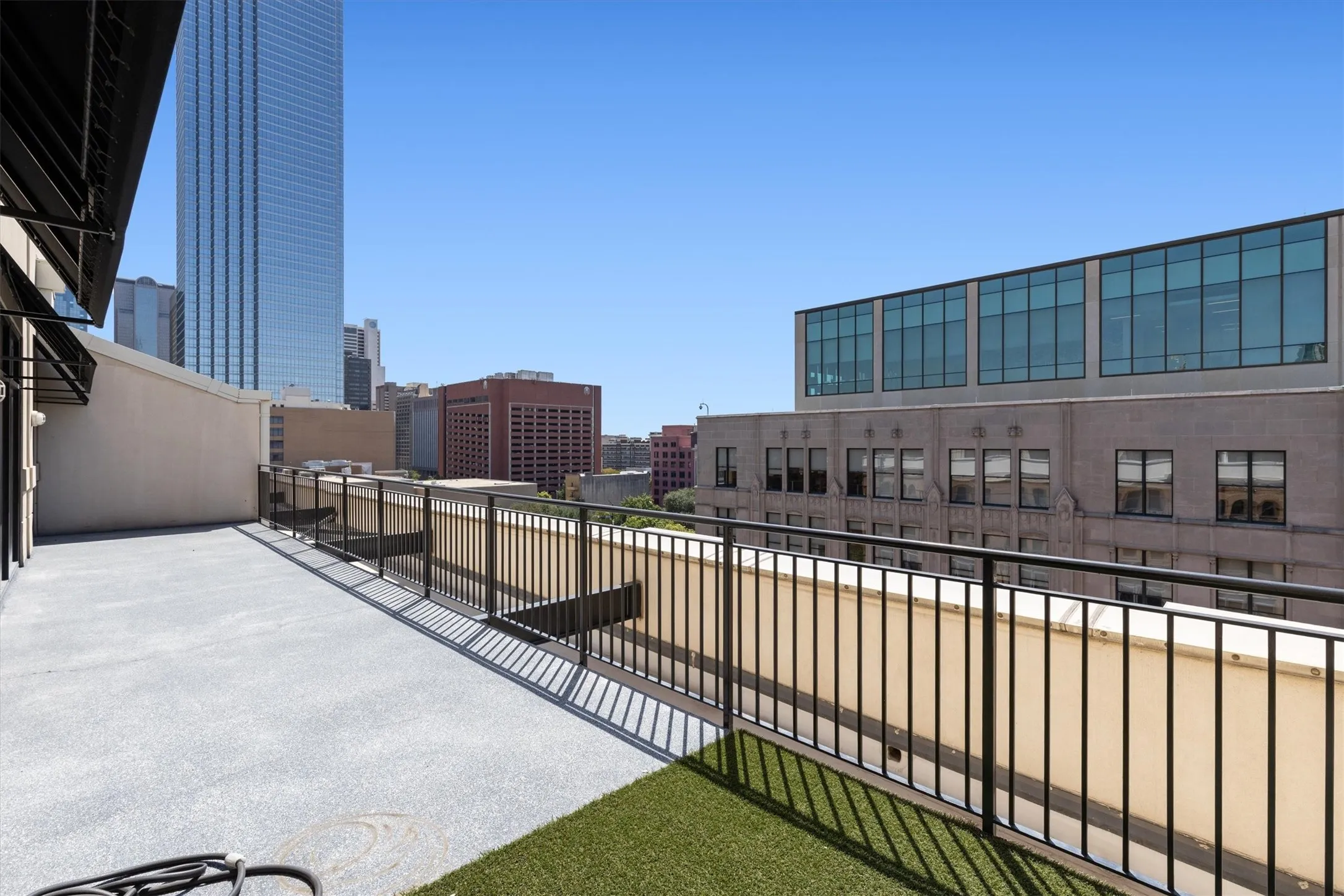 Condominium For Sale in Dallas County , 509 Elm Street 604, Dallas, Texas 75202, 4 Bedroom, 3 Bathroom, Garage spaces, 2,522 Sqft, built in 1930, mls#21368878, Real Estate Agent in Dallas, Homes For Sale in Dallas county, Homes For Sale in Dallas, Realtor in Dallas Texas, Real Estate Brokerage Independent Realty Texas, Luminita Cordes Realtor