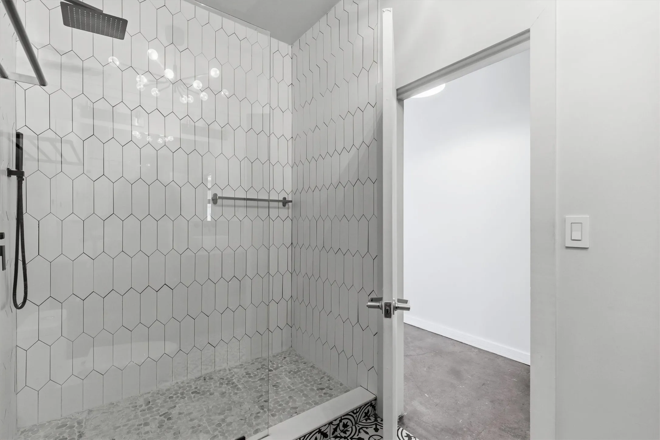 Condominium For Sale in Dallas County , 509 Elm Street 604, Dallas, Texas 75202, 4 Bedroom, 3 Bathroom, Garage spaces, 2,522 Sqft, built in 1930, mls#21368878, Real Estate Agent in Dallas, Homes For Sale in Dallas county, Homes For Sale in Dallas, Realtor in Dallas Texas, Real Estate Brokerage Independent Realty Texas, Luminita Cordes Realtor