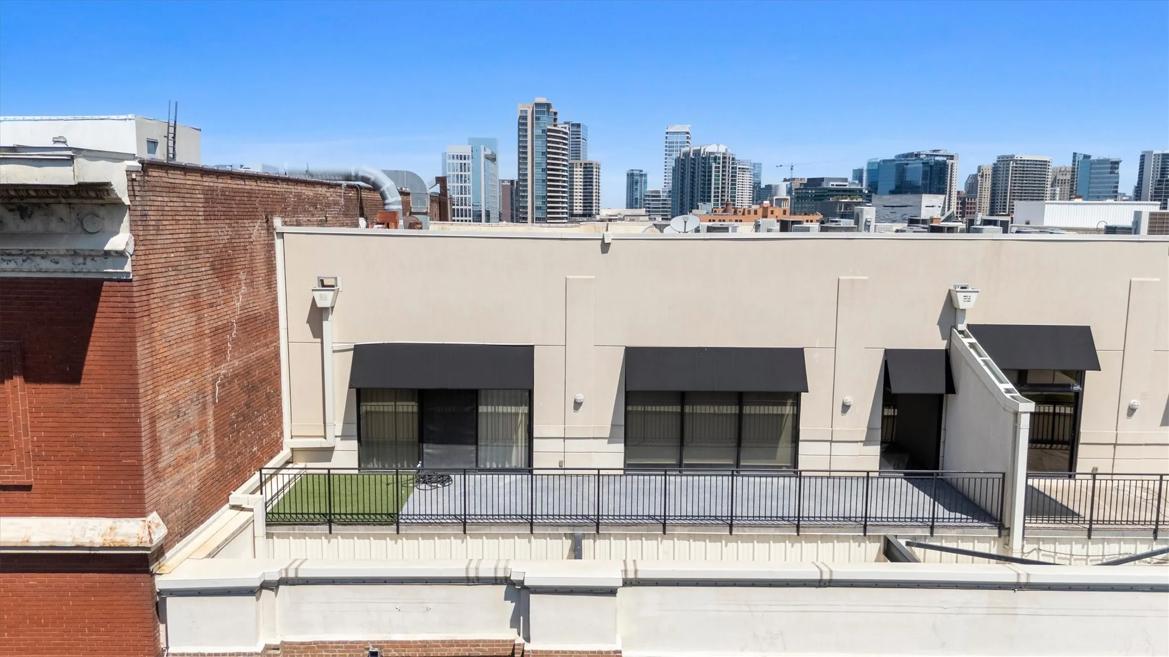 Condominium For Sale in Dallas County , 509 Elm Street 604, Dallas, Texas 75202, 4 Bedroom, 3 Bathroom, Garage spaces, 2,522 Sqft, built in 1930, mls#21368878, Real Estate Agent in Dallas, Homes For Sale in Dallas county, Homes For Sale in Dallas, Realtor in Dallas Texas, Real Estate Brokerage Independent Realty Texas, Luminita Cordes Realtor