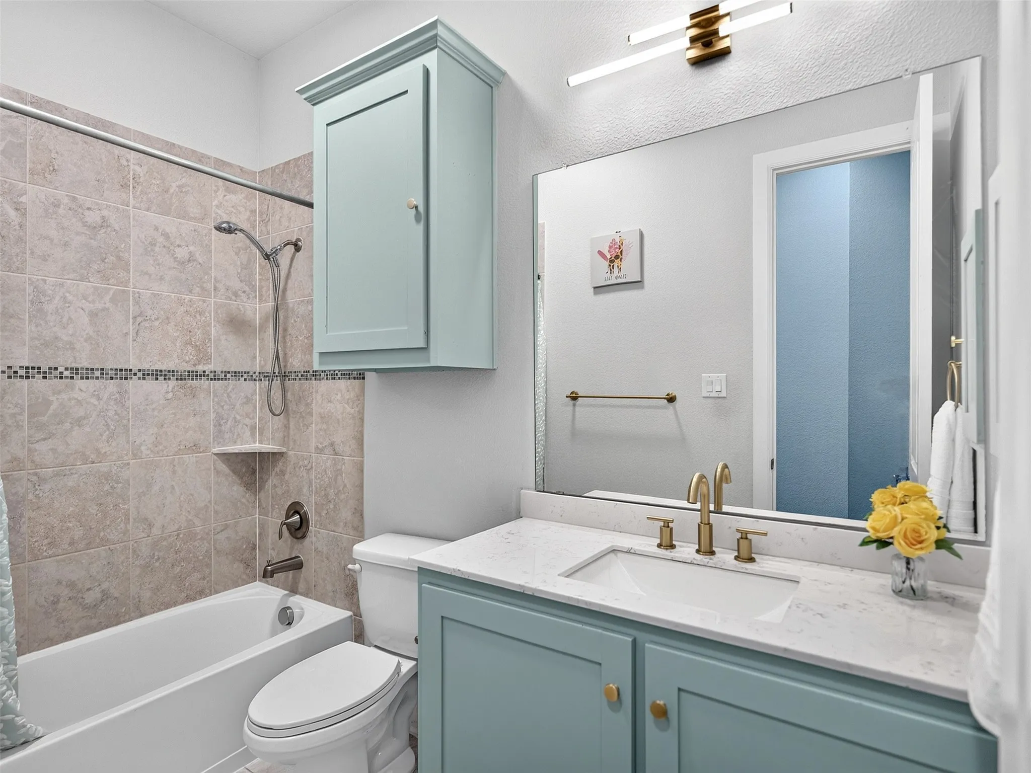 Single Family Residence For Sale in Denton County , 1708 Yeddo Path, Flower Mound, Texas 75028, 4 Bedroom, 4 Bathroom, 3 Garage spaces, 3,452 Sqft, built in 2014, mls#21367700, Real Estate Agent in Flower Mound, Homes For Sale in Denton county, Homes For Sale in Flower Mound, Realtor in Flower Mound Texas, Real Estate Brokerage Independent Realty Texas, Luminita Cordes Realtor