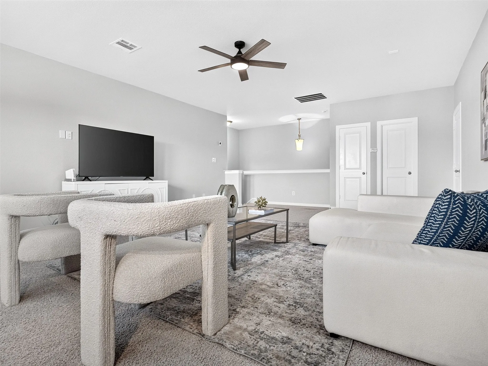 Single Family Residence For Sale in Denton County , 1708 Yeddo Path, Flower Mound, Texas 75028, 4 Bedroom, 4 Bathroom, 3 Garage spaces, 3,452 Sqft, built in 2014, mls#21367700, Real Estate Agent in Flower Mound, Homes For Sale in Denton county, Homes For Sale in Flower Mound, Realtor in Flower Mound Texas, Real Estate Brokerage Independent Realty Texas, Luminita Cordes Realtor