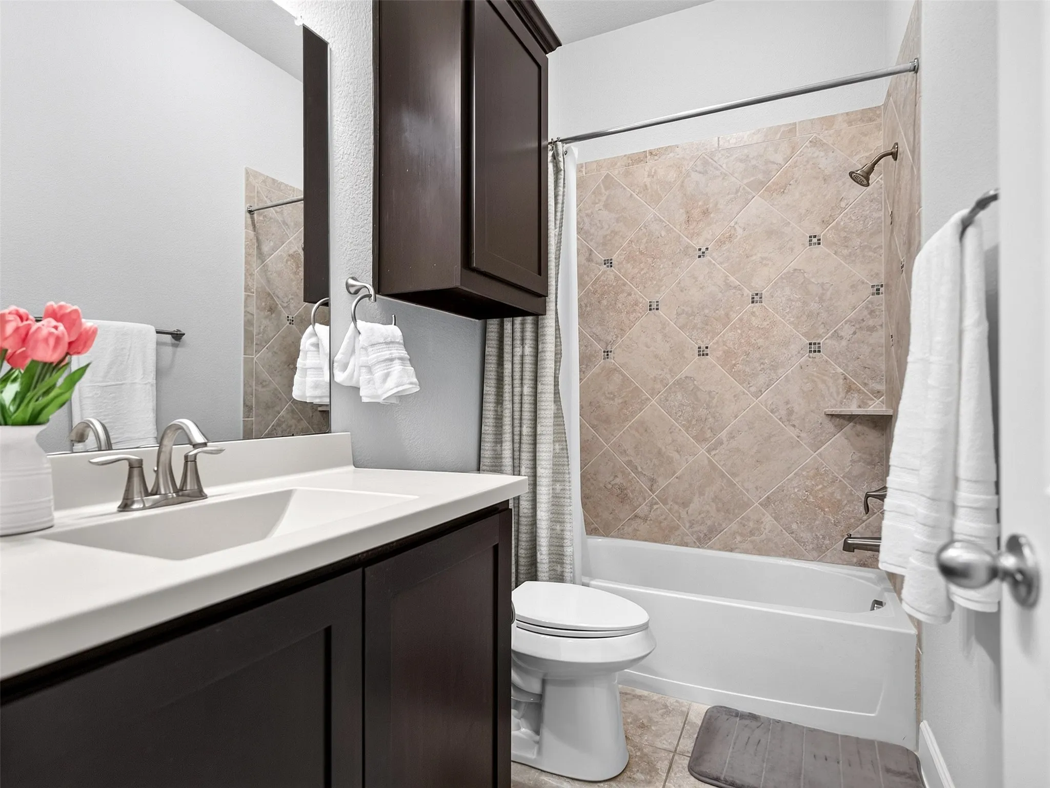Single Family Residence For Sale in Denton County , 1708 Yeddo Path, Flower Mound, Texas 75028, 4 Bedroom, 4 Bathroom, 3 Garage spaces, 3,452 Sqft, built in 2014, mls#21367700, Real Estate Agent in Flower Mound, Homes For Sale in Denton county, Homes For Sale in Flower Mound, Realtor in Flower Mound Texas, Real Estate Brokerage Independent Realty Texas, Luminita Cordes Realtor