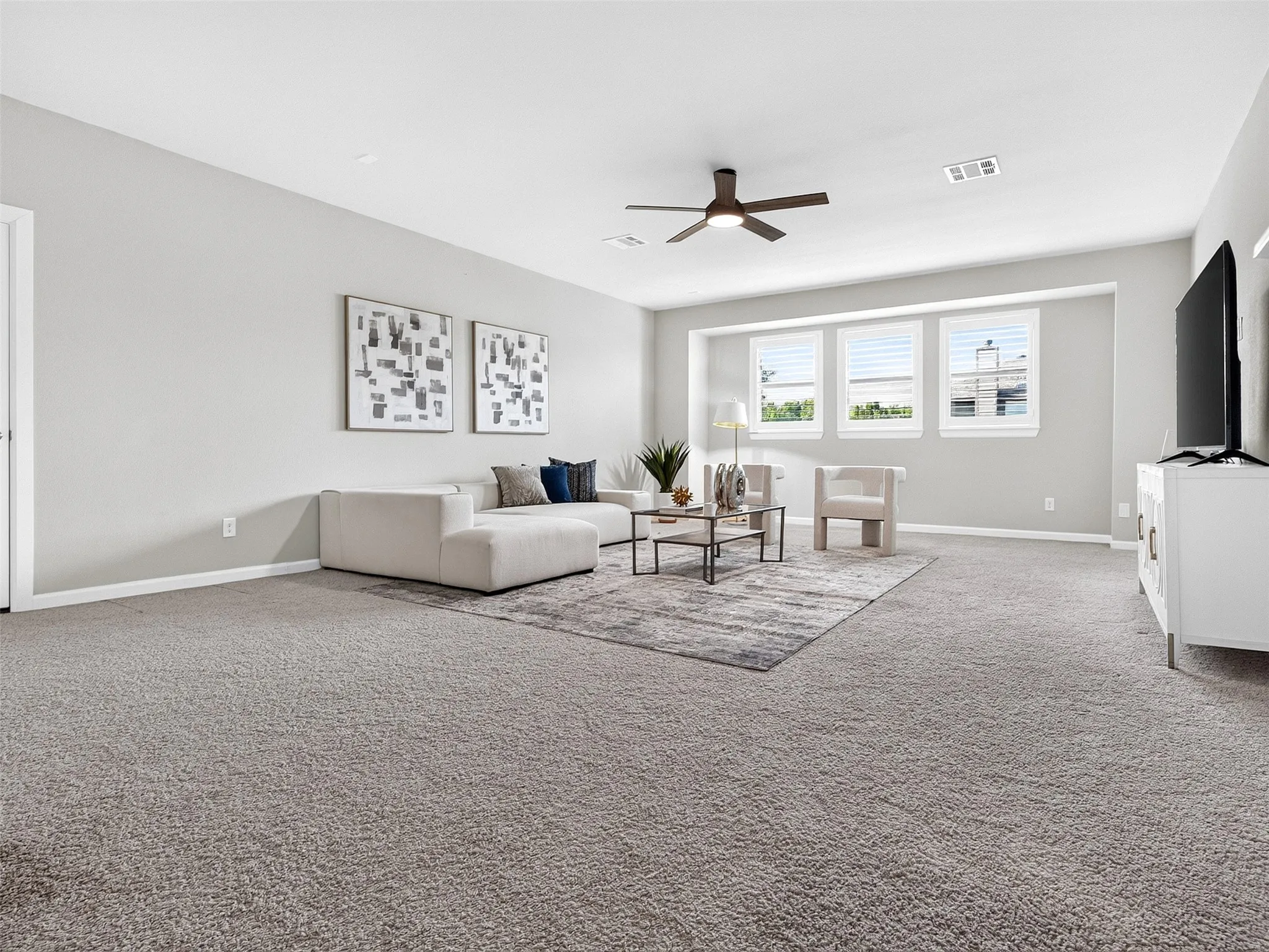 Single Family Residence For Sale in Denton County , 1708 Yeddo Path, Flower Mound, Texas 75028, 4 Bedroom, 4 Bathroom, 3 Garage spaces, 3,452 Sqft, built in 2014, mls#21367700, Real Estate Agent in Flower Mound, Homes For Sale in Denton county, Homes For Sale in Flower Mound, Realtor in Flower Mound Texas, Real Estate Brokerage Independent Realty Texas, Luminita Cordes Realtor