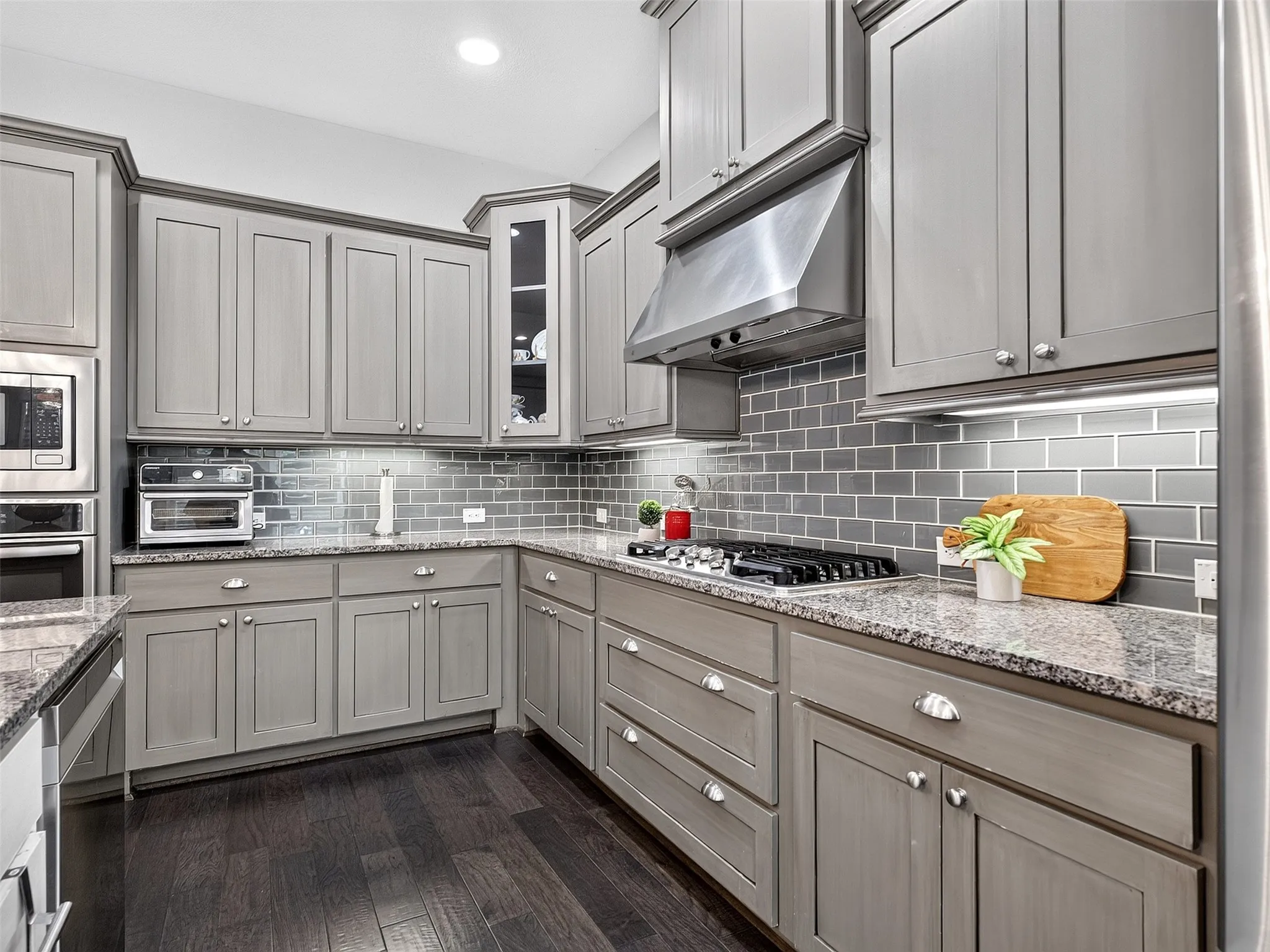 Single Family Residence For Sale in Denton County , 1708 Yeddo Path, Flower Mound, Texas 75028, 4 Bedroom, 4 Bathroom, 3 Garage spaces, 3,452 Sqft, built in 2014, mls#21367700, Real Estate Agent in Flower Mound, Homes For Sale in Denton county, Homes For Sale in Flower Mound, Realtor in Flower Mound Texas, Real Estate Brokerage Independent Realty Texas, Luminita Cordes Realtor