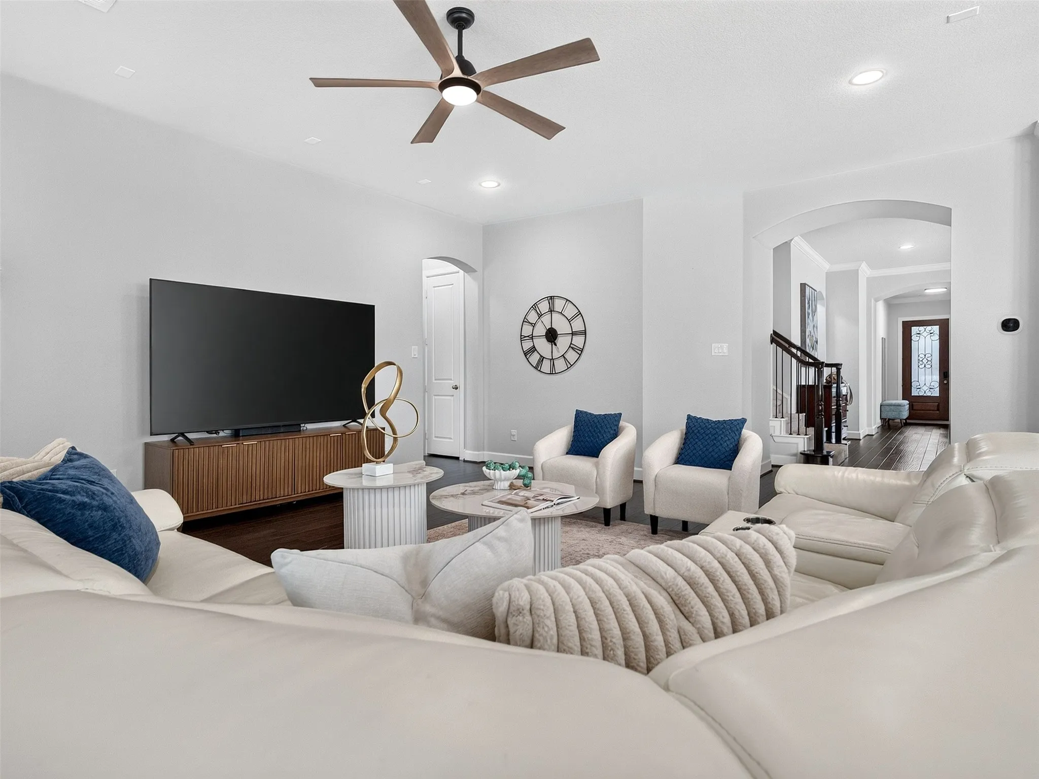 Single Family Residence For Sale in Denton County , 1708 Yeddo Path, Flower Mound, Texas 75028, 4 Bedroom, 4 Bathroom, 3 Garage spaces, 3,452 Sqft, built in 2014, mls#21367700, Real Estate Agent in Flower Mound, Homes For Sale in Denton county, Homes For Sale in Flower Mound, Realtor in Flower Mound Texas, Real Estate Brokerage Independent Realty Texas, Luminita Cordes Realtor