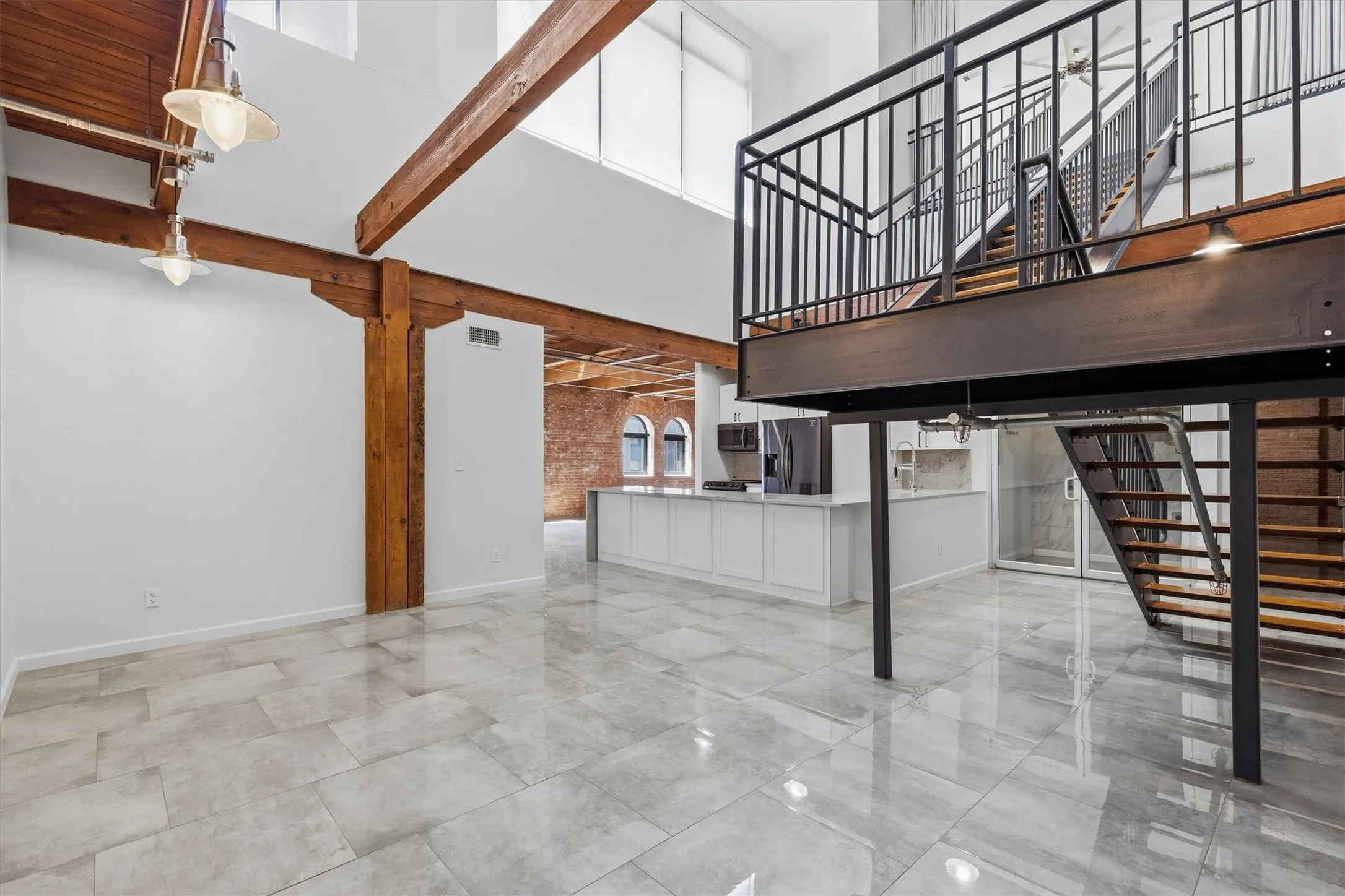 Condominium For Rent in Dallas County , 509 Elm Street 604, Dallas, Texas 75202, 4 Bedroom, 3 Bathroom, 2 Garage spaces, 2,522 Sqft, built in 1930, mls#21368501, Real Estate Agent in Dallas, Homes For Rent in Dallas county, Homes For Rent in Dallas, Realtor in Dallas Texas, Real Estate Brokerage Independent Realty Texas, Luminita Cordes Realtor