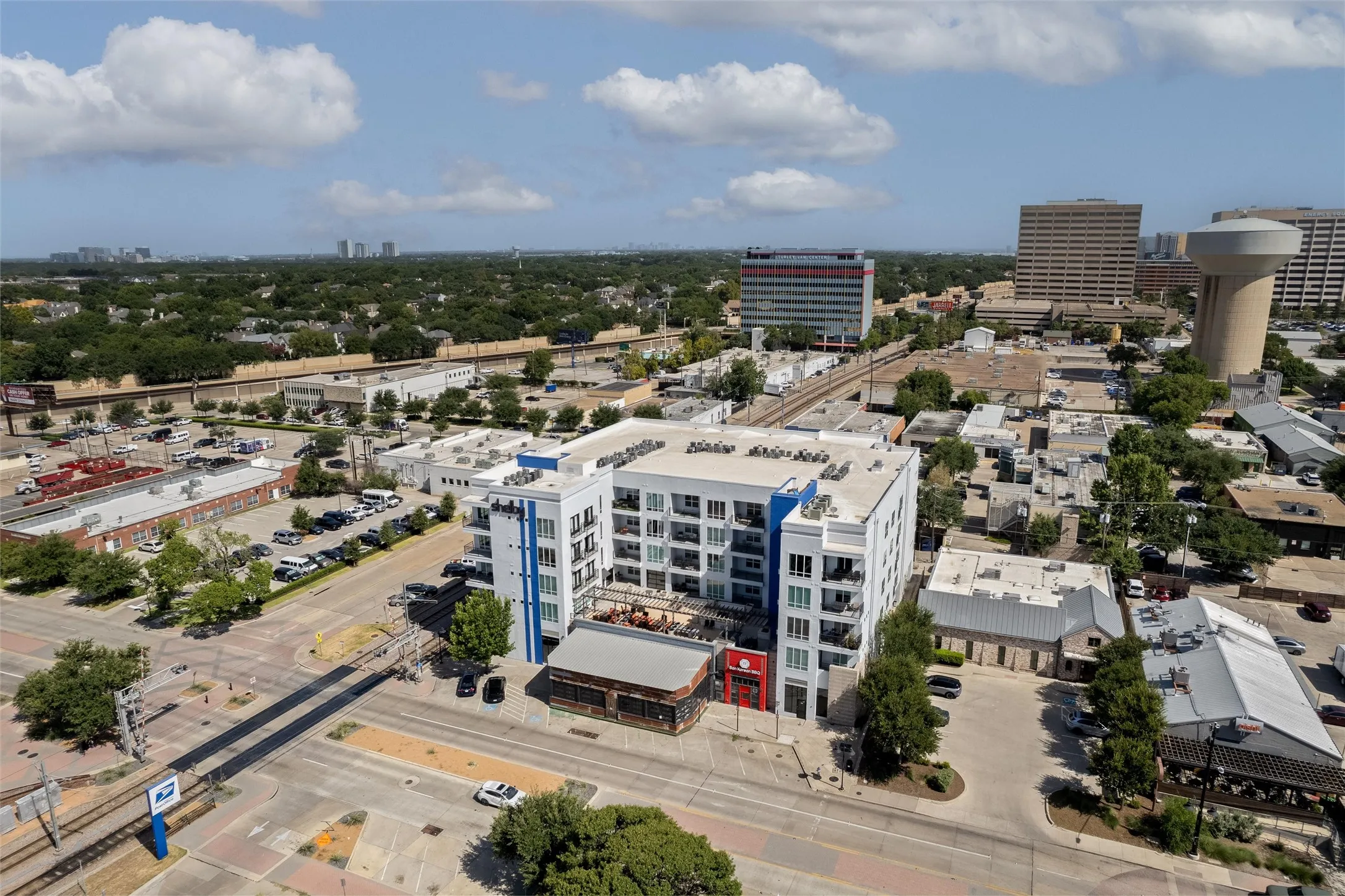 Condominium For Sale in Dallas County , 5609 Smu Boulevard 512, Dallas, Texas 75206, 1 Bedroom, 1 Bathroom, 1 Garage spaces, 752 Sqft, built in 2008, mls#21370459, Real Estate Agent in Dallas, Homes For Sale in Dallas county, Homes For Sale in Dallas, Realtor in Dallas Texas, Real Estate Brokerage Independent Realty Texas, Luminita Cordes Realtor