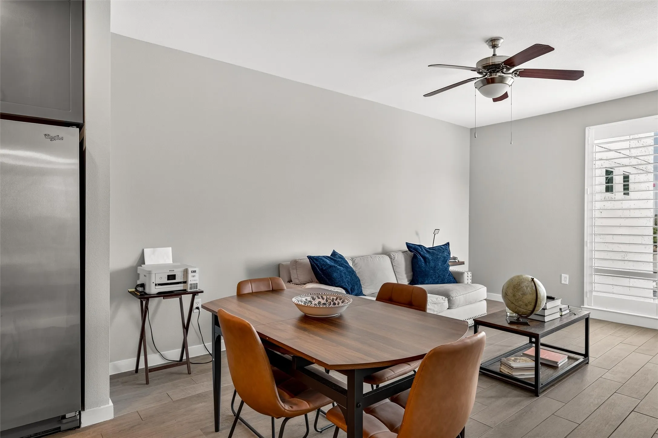 Condominium For Sale in Dallas County , 5609 Smu Boulevard 512, Dallas, Texas 75206, 1 Bedroom, 1 Bathroom, 1 Garage spaces, 752 Sqft, built in 2008, mls#21370459, Real Estate Agent in Dallas, Homes For Sale in Dallas county, Homes For Sale in Dallas, Realtor in Dallas Texas, Real Estate Brokerage Independent Realty Texas, Luminita Cordes Realtor