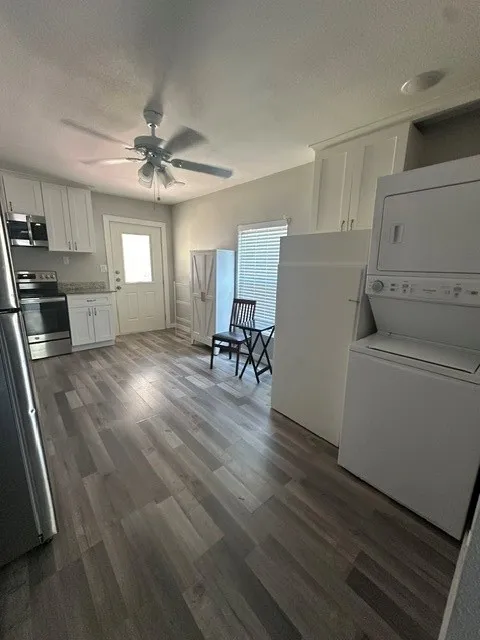 Duplex For Rent in Kaufman County , 405 Maple Drive, Terrell, Texas 75160, 2 Bedroom, 1 Bathroom, 1 Garage spaces, 860 Sqft, built in 1952, mls#21370659, Real Estate Agent in Terrell, Homes For Rent in Kaufman county, Homes For Rent in Terrell, Realtor in Terrell Texas, Real Estate Brokerage Independent Realty Texas, Luminita Cordes Realtor