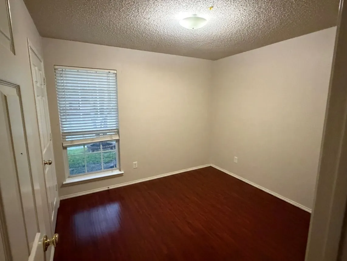 Single Family Residence For Rent in Denton County , 9189 Chivalry Court, Frisco, Texas 75033, 4 Bedroom, 2 Bathroom, 2 Garage spaces, 2,143 Sqft, built in 2002, mls#21370670, Real Estate Agent in Frisco, Homes For Rent in Denton county, Homes For Rent in Frisco, Realtor in Frisco Texas, Real Estate Brokerage Independent Realty Texas, Luminita Cordes Realtor