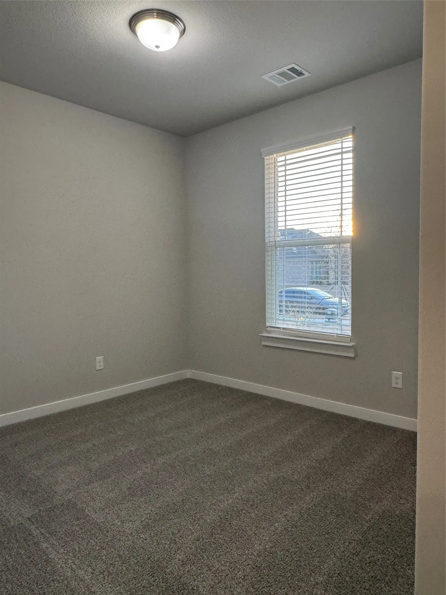 Single Family Residence For Rent in Ellis County , 400 Stone Hollow Drive, Ferris, Texas 75125, 4 Bedroom, 2 Bathroom, 2 Garage spaces, 2,029 Sqft, built in 2025, mls#21370672, Real Estate Agent in Ferris, Homes For Rent in Ellis county, Homes For Rent in Ferris, Realtor in Ferris Texas, Real Estate Brokerage Independent Realty Texas, Luminita Cordes Realtor