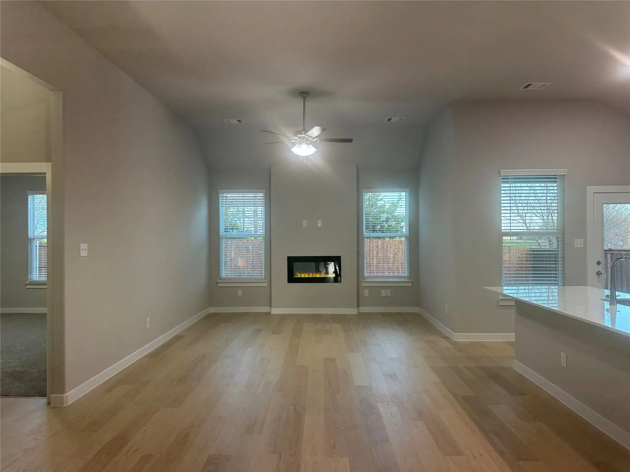 Single Family Residence For Rent in Ellis County , 400 Stone Hollow Drive, Ferris, Texas 75125, 4 Bedroom, 2 Bathroom, 2 Garage spaces, 2,029 Sqft, built in 2025, mls#21370672, Real Estate Agent in Ferris, Homes For Rent in Ellis county, Homes For Rent in Ferris, Realtor in Ferris Texas, Real Estate Brokerage Independent Realty Texas, Luminita Cordes Realtor