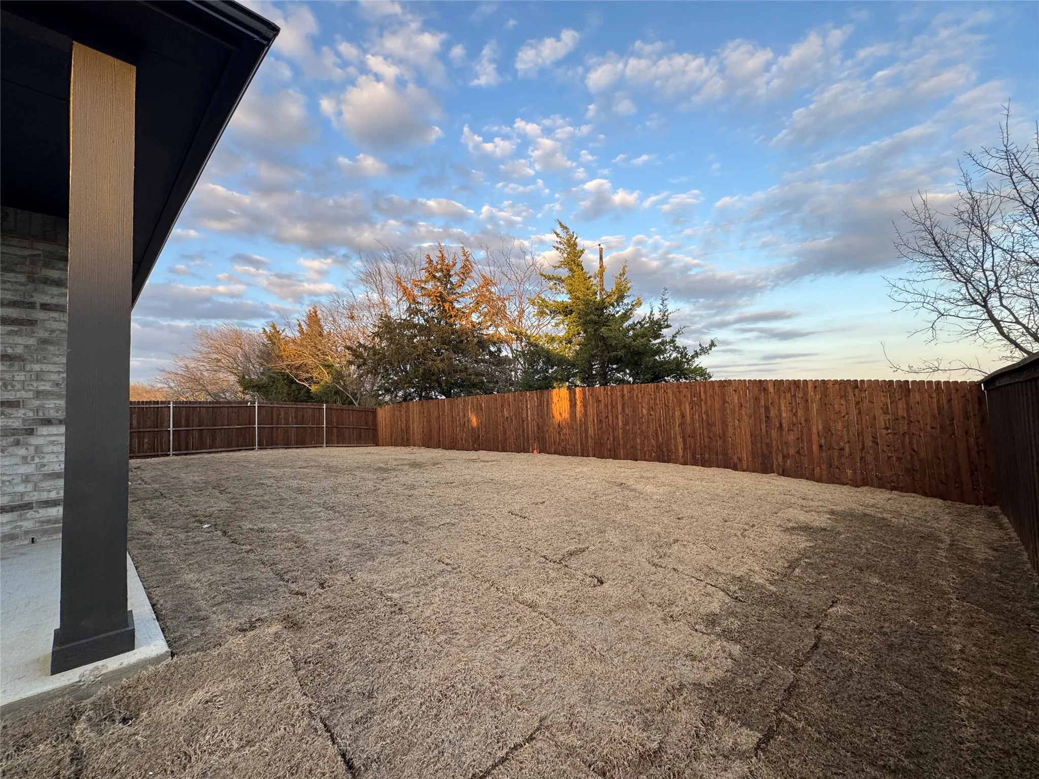 Single Family Residence For Rent in Ellis County , 400 Stone Hollow Drive, Ferris, Texas 75125, 4 Bedroom, 2 Bathroom, 2 Garage spaces, 2,029 Sqft, built in 2025, mls#21370672, Real Estate Agent in Ferris, Homes For Rent in Ellis county, Homes For Rent in Ferris, Realtor in Ferris Texas, Real Estate Brokerage Independent Realty Texas, Luminita Cordes Realtor