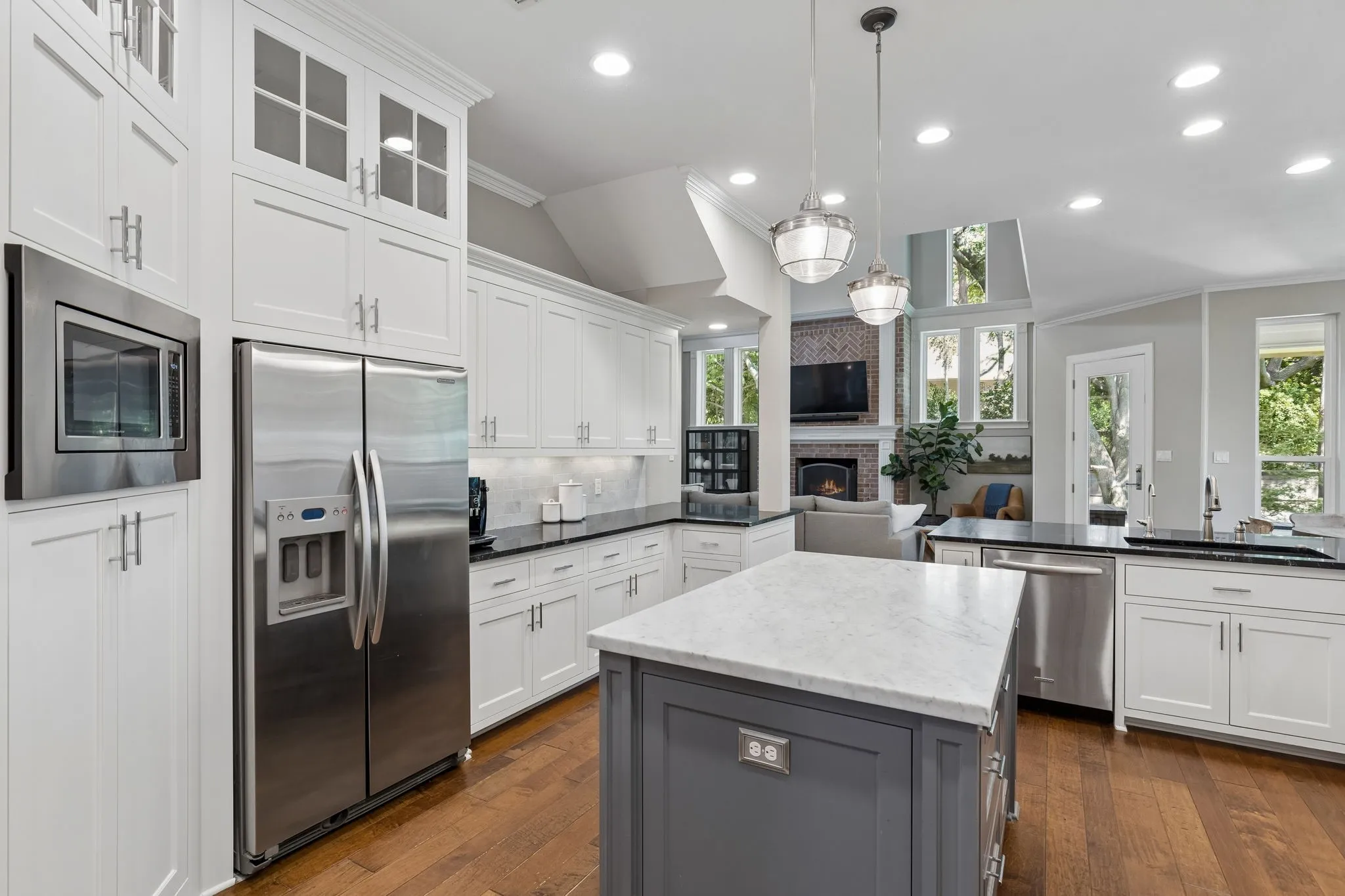 Single Family Residence For Sale in Tarrant County , 1415 Bent Creek Drive, Southlake, Texas 76092, 5 Bedroom, 5 Bathroom, 3 Garage spaces, 4,835 Sqft, built in 1994, mls#21368939, Real Estate Agent in Southlake, Homes For Sale in Tarrant county, Homes For Sale in Southlake, Realtor in Southlake Texas, Real Estate Brokerage Independent Realty Texas, Luminita Cordes Realtor