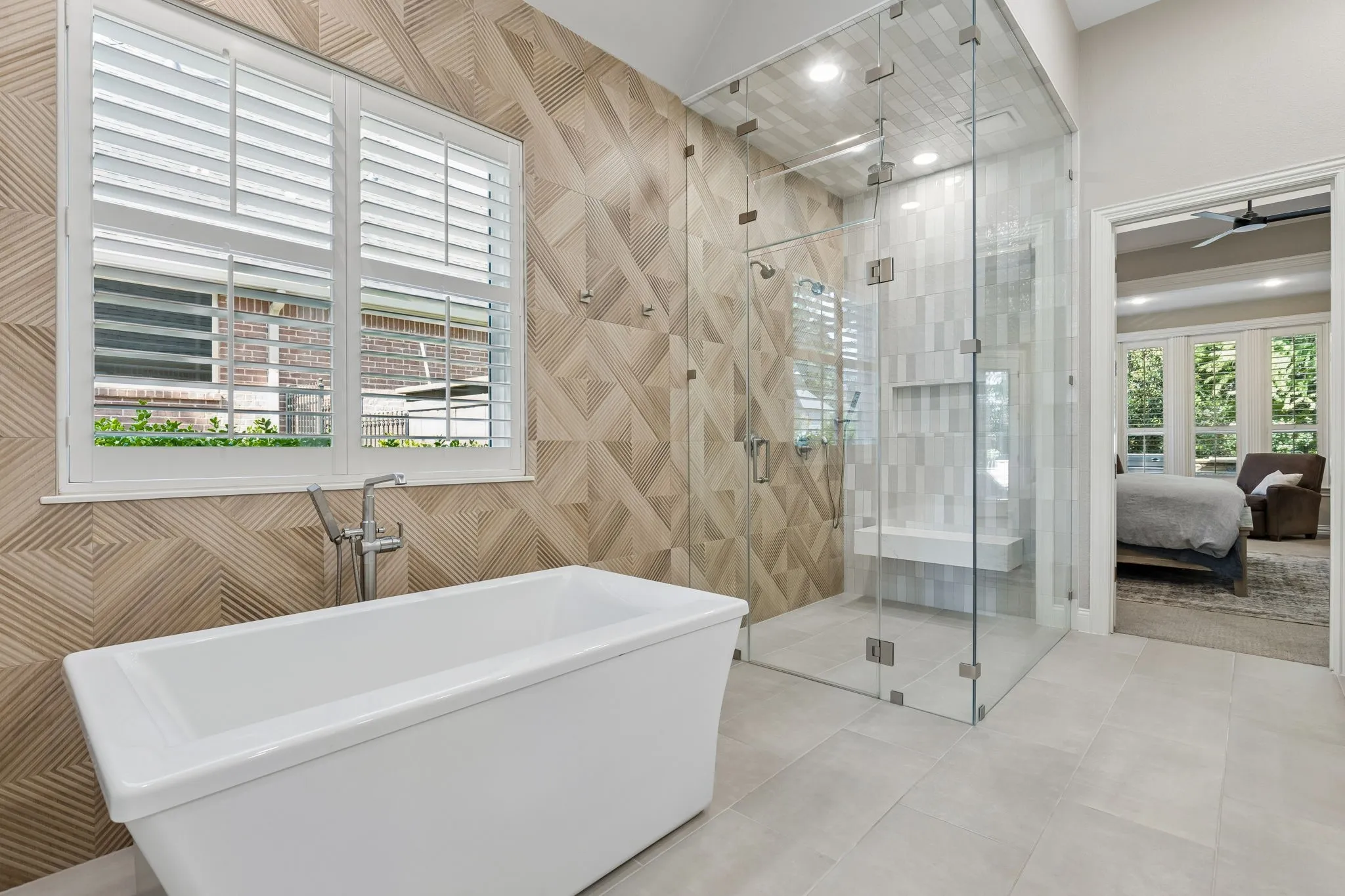Single Family Residence For Sale in Tarrant County , 1415 Bent Creek Drive, Southlake, Texas 76092, 5 Bedroom, 5 Bathroom, 3 Garage spaces, 4,835 Sqft, built in 1994, mls#21368939, Real Estate Agent in Southlake, Homes For Sale in Tarrant county, Homes For Sale in Southlake, Realtor in Southlake Texas, Real Estate Brokerage Independent Realty Texas, Luminita Cordes Realtor