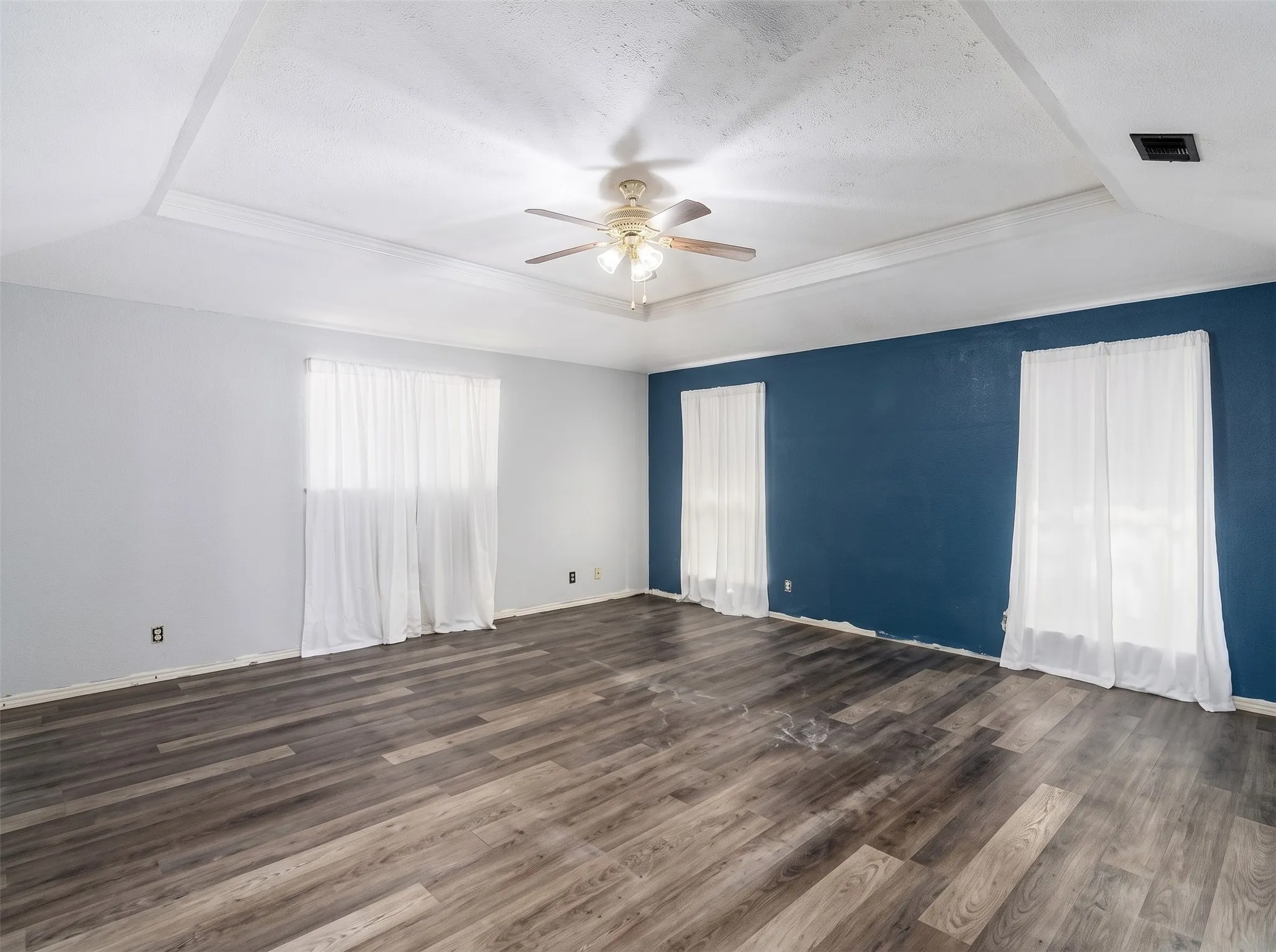 Single Family Residence For Rent in Fannin County , 10492 US Highway 69, Whitewright, Texas 75491, 3 Bedroom, 2 Bathroom, 2 Garage spaces, 2,127 Sqft, built in 1987, mls#21370674, Real Estate Agent in Whitewright, Homes For Rent in Fannin county, Homes For Rent in Whitewright, Realtor in Whitewright Texas, Real Estate Brokerage Independent Realty Texas, Luminita Cordes Realtor