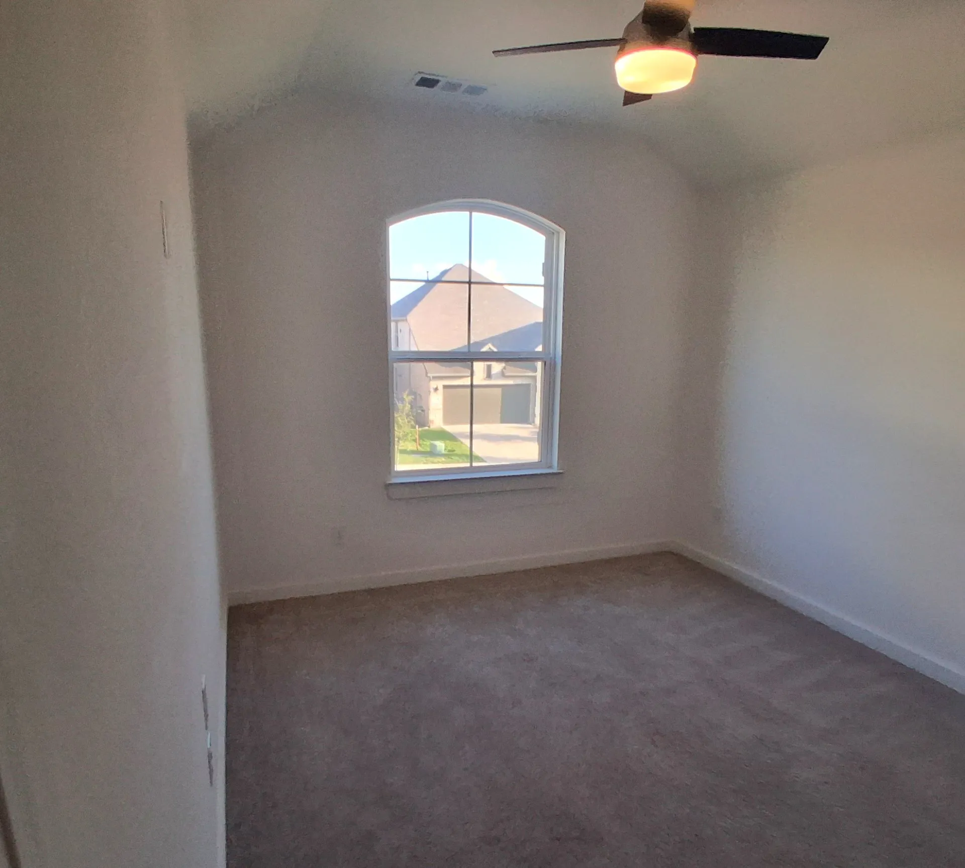 Single Family Residence For Sale in Rockwall County , 3161 Wind Knot Way, Royse City, Texas 75189, 4 Bedroom, 3 Bathroom, 2 Garage spaces, 2,612 Sqft, built in 2022, mls#21369090, Real Estate Agent in Royse City, Homes For Sale in Rockwall county, Homes For Sale in Royse City, Realtor in Royse City Texas, Real Estate Brokerage Independent Realty Texas, Luminita Cordes Realtor