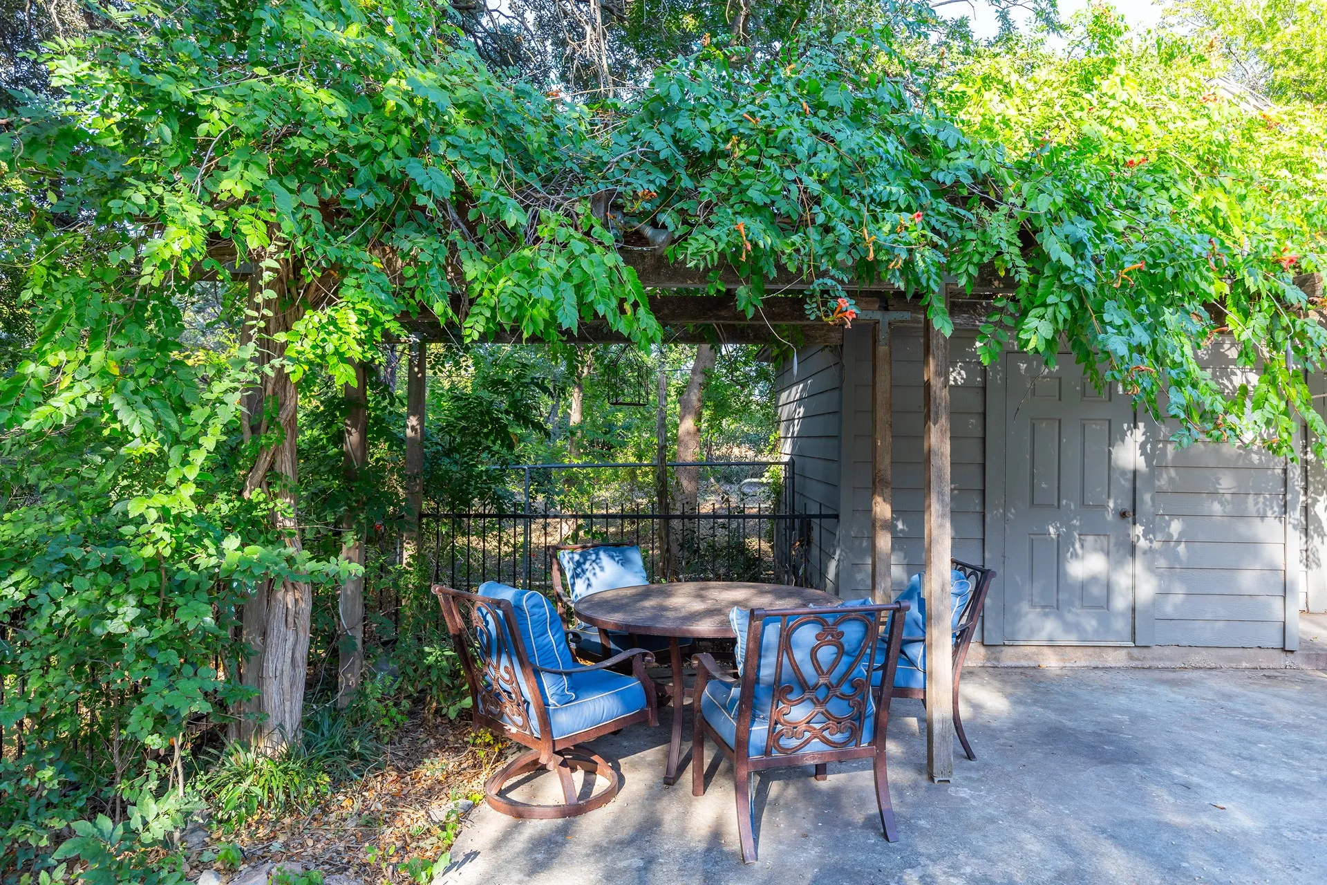 Pergola area
