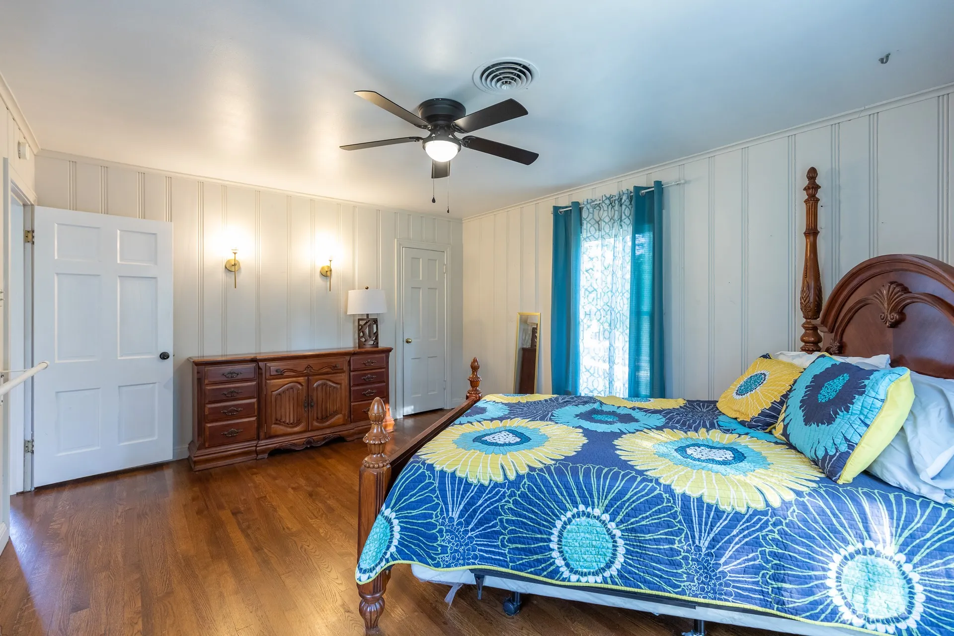 Upstairs room
