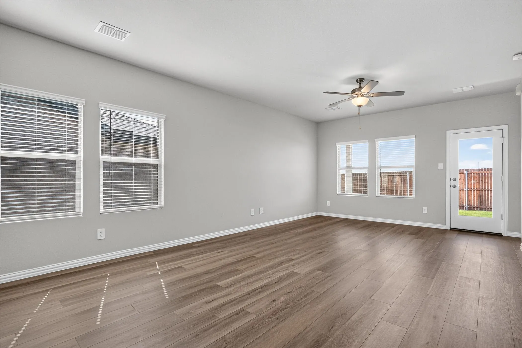 Single Family Residence For Rent in Collin County , 1616 Arches Road, Anna, Texas 75409, 4 Bedroom, 11 Bathroom, 2 Garage spaces, 1,605 Sqft, built in 2026, mls#21370676, Real Estate Agent in Anna, Homes For Rent in Collin county, Homes For Rent in Anna, Realtor in Anna Texas, Real Estate Brokerage Independent Realty Texas, Luminita Cordes Realtor