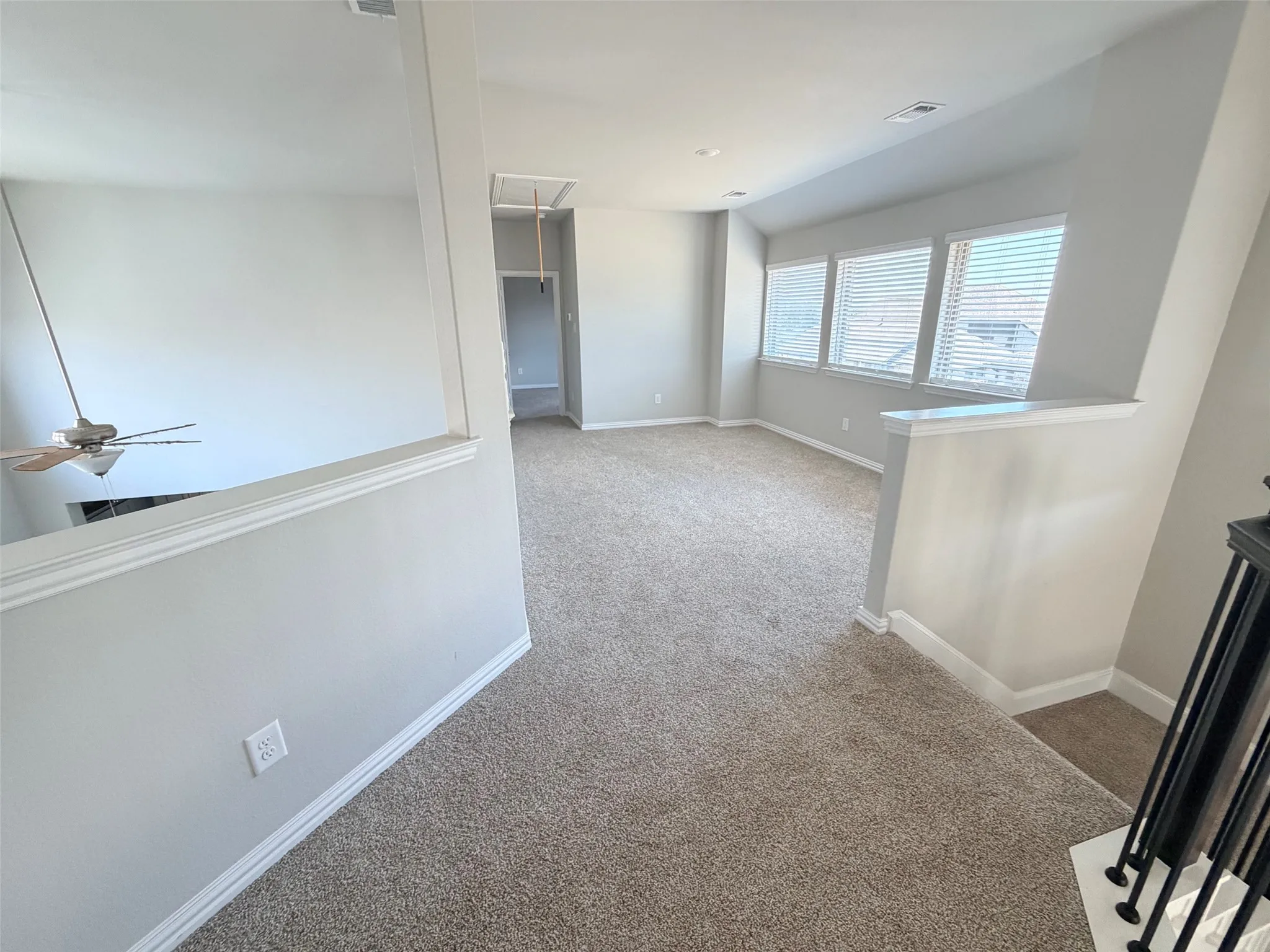 Single Family Residence For Sale in Grayson County , 3709 Talisker Boulevard, Sherman, Texas 75090, 4 Bedroom, 3 Bathroom, 2 Garage spaces, 2,646 Sqft, built in 2023, mls#21370680, Real Estate Agent in Sherman, Homes For Sale in Grayson county, Homes For Sale in Sherman, Realtor in Sherman Texas, Real Estate Brokerage Independent Realty Texas, Luminita Cordes Realtor