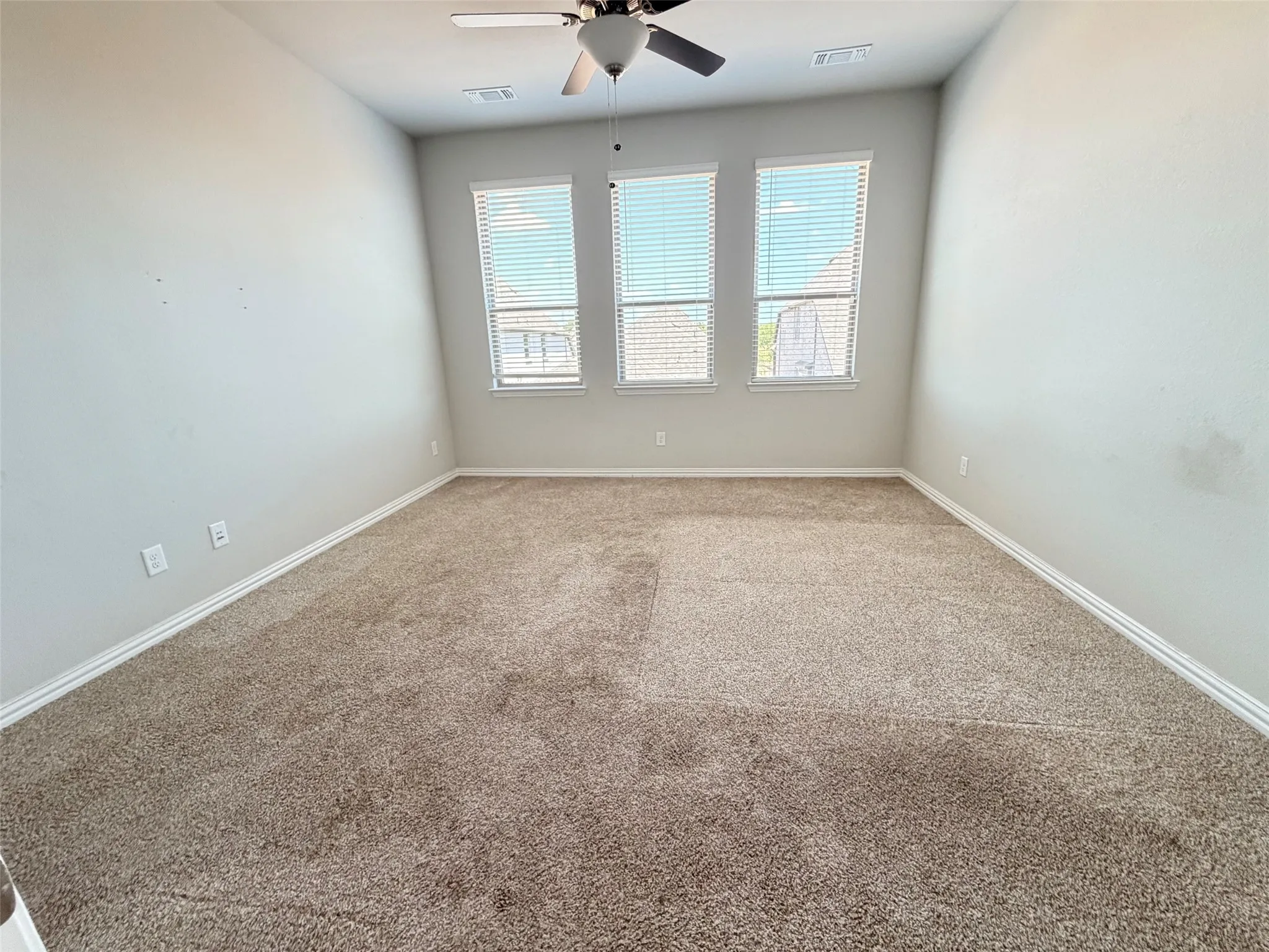 Single Family Residence For Sale in Grayson County , 3709 Talisker Boulevard, Sherman, Texas 75090, 4 Bedroom, 3 Bathroom, 2 Garage spaces, 2,646 Sqft, built in 2023, mls#21370680, Real Estate Agent in Sherman, Homes For Sale in Grayson county, Homes For Sale in Sherman, Realtor in Sherman Texas, Real Estate Brokerage Independent Realty Texas, Luminita Cordes Realtor