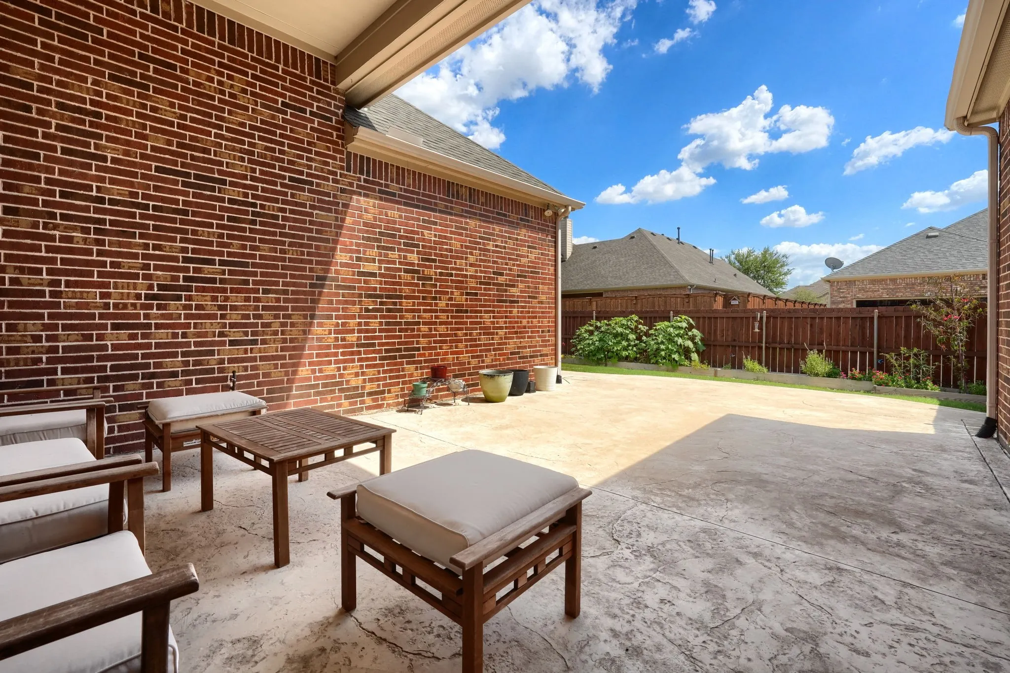 Single Family Residence For Rent in Denton County , 2943 Mcgregor Drive, Frisco, Texas 75033, 4 Bedroom, 3 Bathroom, 2 Garage spaces, 3,096 Sqft, built in 2010, mls#21370681, Real Estate Agent in Frisco, Homes For Rent in Denton county, Homes For Rent in Frisco, Realtor in Frisco Texas, Real Estate Brokerage Independent Realty Texas, Luminita Cordes Realtor
