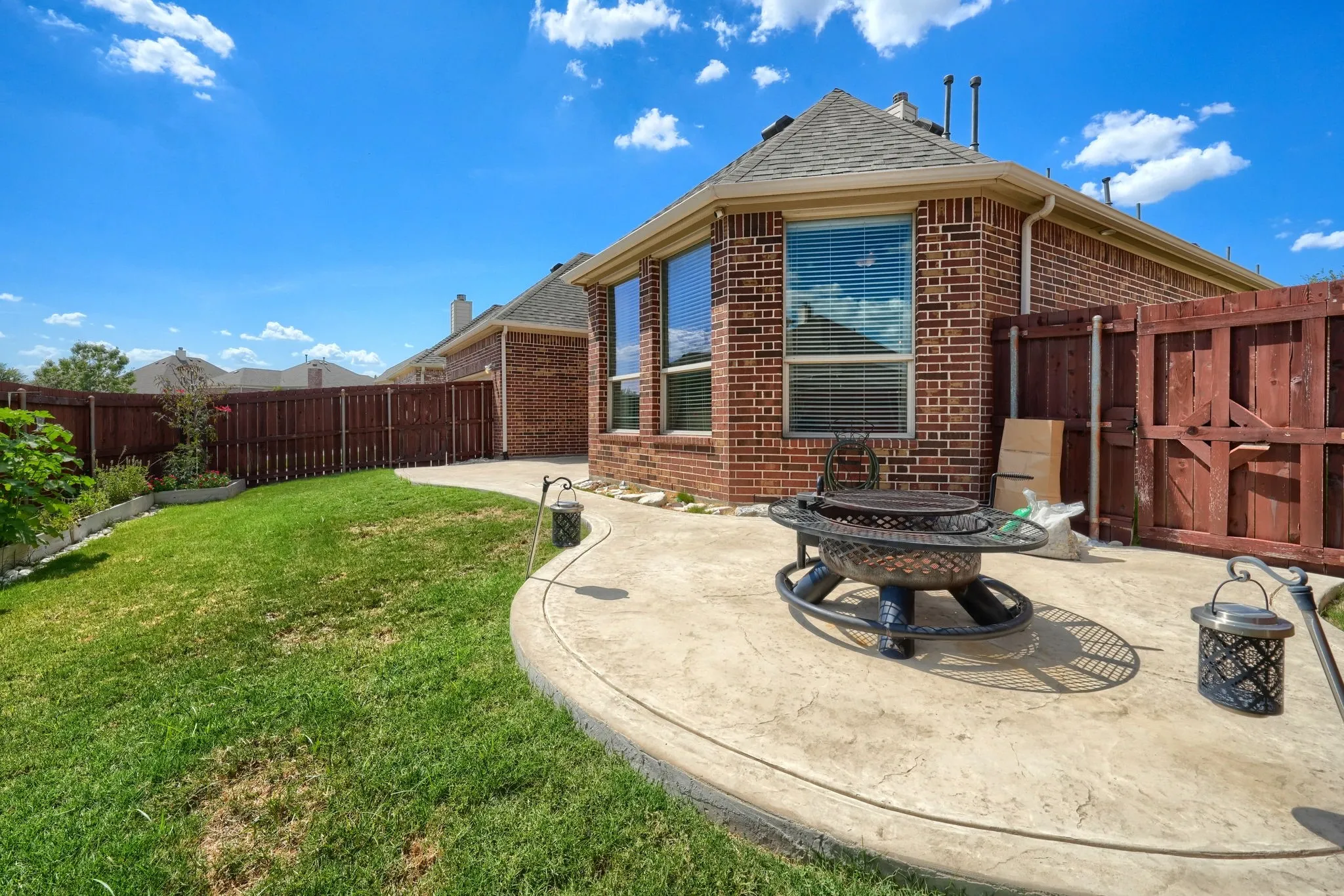 Single Family Residence For Rent in Denton County , 2943 Mcgregor Drive, Frisco, Texas 75033, 4 Bedroom, 3 Bathroom, 2 Garage spaces, 3,096 Sqft, built in 2010, mls#21370681, Real Estate Agent in Frisco, Homes For Rent in Denton county, Homes For Rent in Frisco, Realtor in Frisco Texas, Real Estate Brokerage Independent Realty Texas, Luminita Cordes Realtor