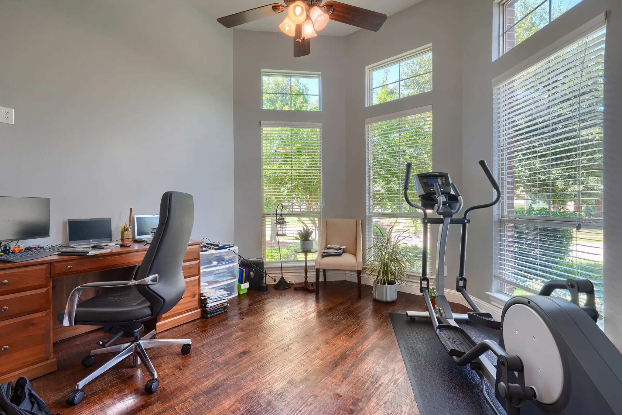 Single Family Residence For Rent in Denton County , 2943 Mcgregor Drive, Frisco, Texas 75033, 4 Bedroom, 3 Bathroom, 2 Garage spaces, 3,096 Sqft, built in 2010, mls#21370681, Real Estate Agent in Frisco, Homes For Rent in Denton county, Homes For Rent in Frisco, Realtor in Frisco Texas, Real Estate Brokerage Independent Realty Texas, Luminita Cordes Realtor