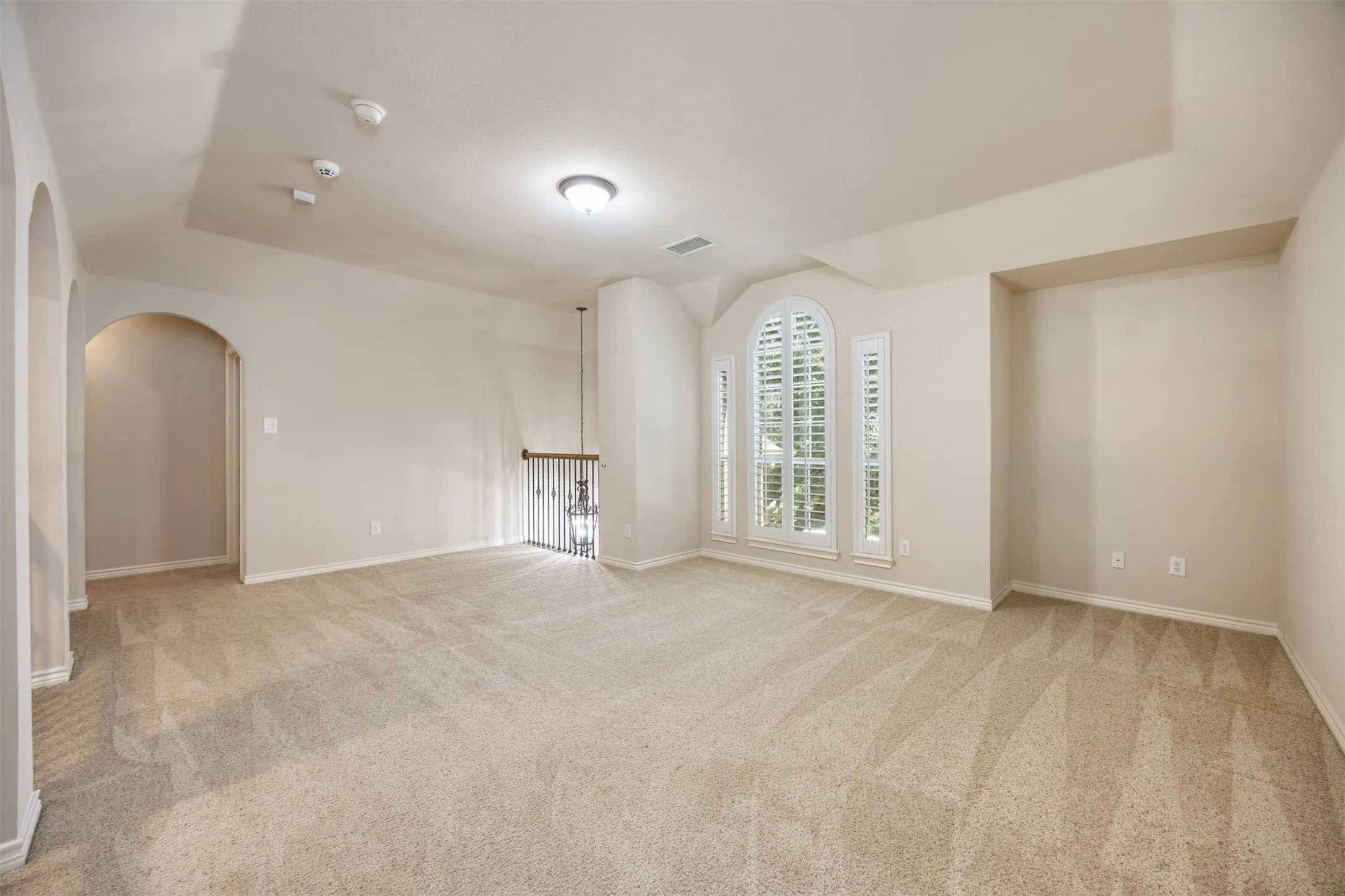 Single Family Residence For Rent in Collin County , 13260 Box Elder Lane, Frisco, Texas 75035, 5 Bedroom, 4 Bathroom, 2 Garage spaces, 3,831 Sqft, built in 2007, mls#21370688, Real Estate Agent in Frisco, Homes For Rent in Collin county, Homes For Rent in Frisco, Realtor in Frisco Texas, Real Estate Brokerage Independent Realty Texas, Luminita Cordes Realtor