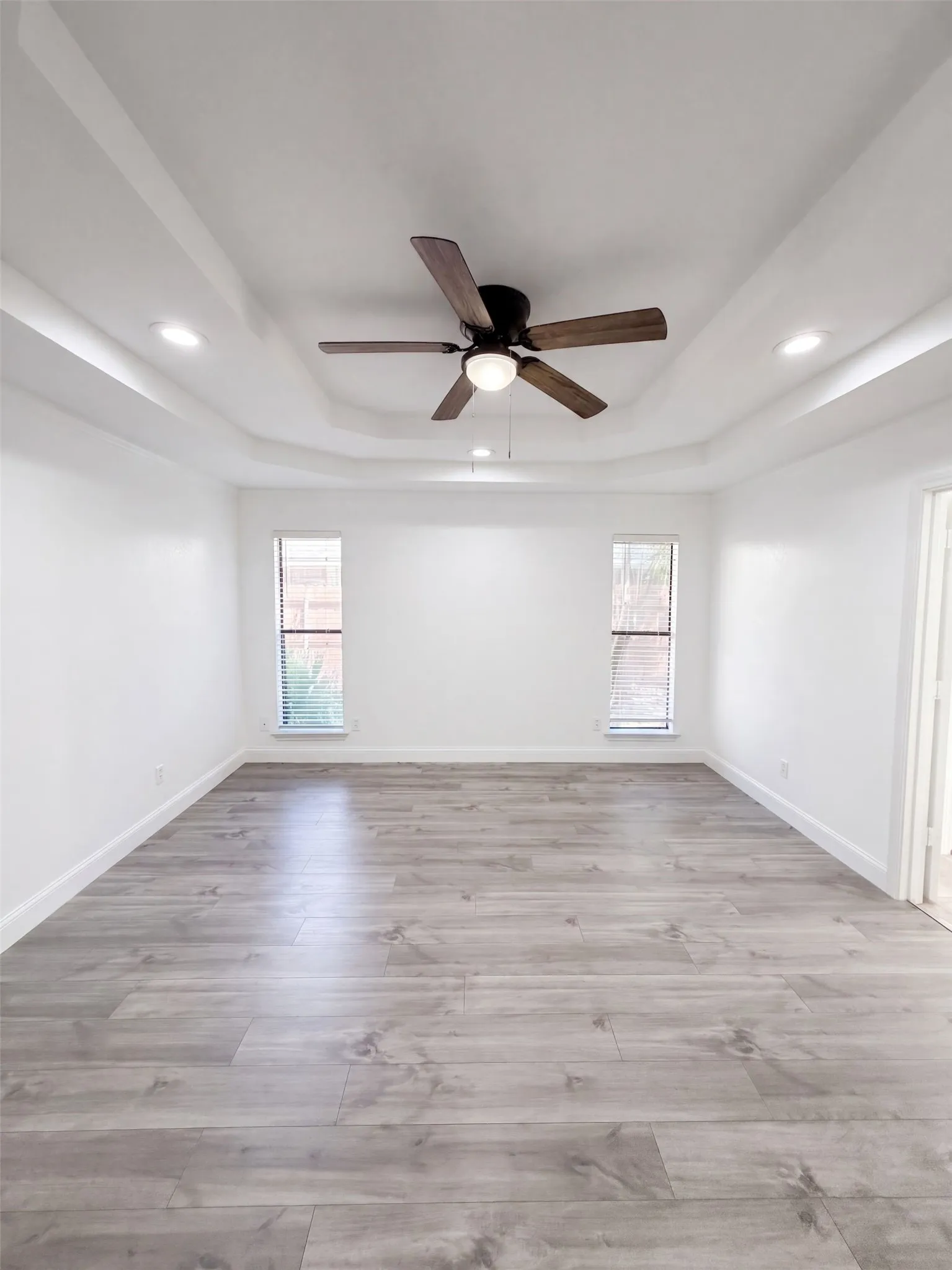 Single Family Residence For Sale in Collin County , 3924 Mesa Drive, Plano, Texas 75074, 3 Bedroom, 3 Bathroom, 2 Garage spaces, 2,449 Sqft, built in 1983, mls#21370694, Real Estate Agent in Plano, Homes For Sale in Collin county, Homes For Sale in Plano, Realtor in Plano Texas, Real Estate Brokerage Independent Realty Texas, Luminita Cordes Realtor
