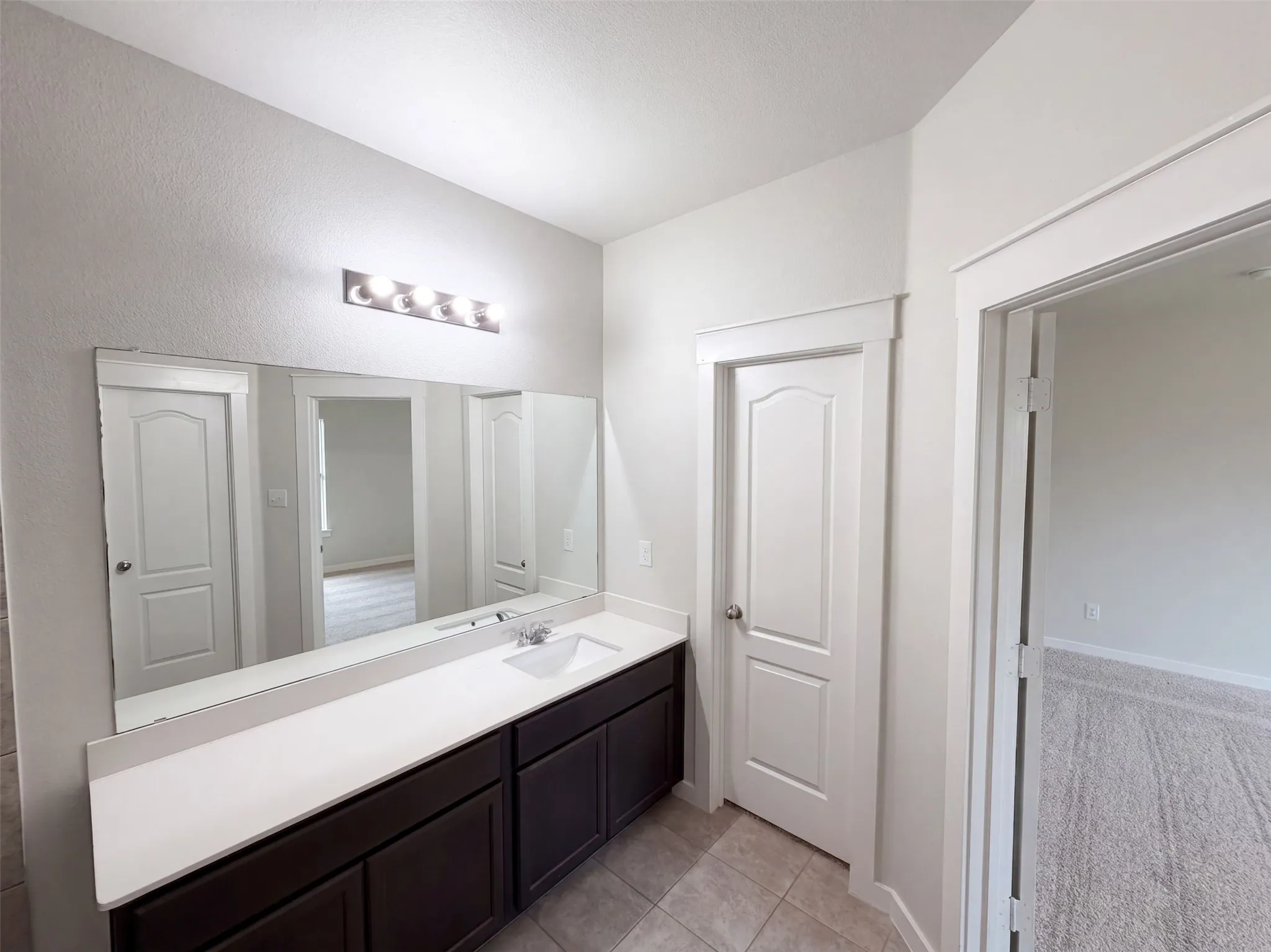 Single Family Residence For Sale in Tarrant County , 8956 Devonshire Drive, Fort Worth, Texas 76131, 5 Bedroom, 3 Bathroom, 2 Garage spaces, 2,111 Sqft, built in 2019, mls#21370695, Real Estate Agent in Fort Worth, Homes For Sale in Tarrant county, Homes For Sale in Fort Worth, Realtor in Fort Worth Texas, Real Estate Brokerage Independent Realty Texas, Luminita Cordes Realtor
