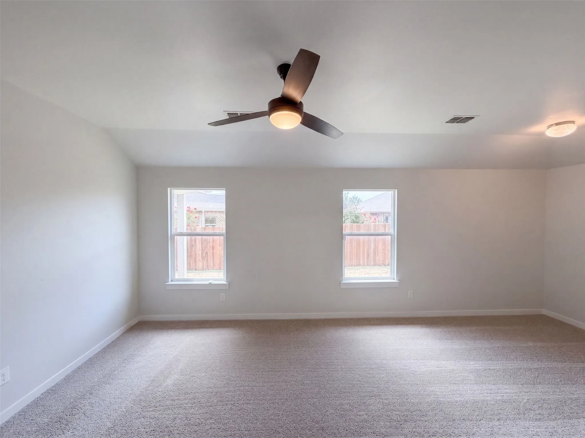 Single Family Residence For Sale in Tarrant County , 8956 Devonshire Drive, Fort Worth, Texas 76131, 5 Bedroom, 3 Bathroom, 2 Garage spaces, 2,111 Sqft, built in 2019, mls#21370695, Real Estate Agent in Fort Worth, Homes For Sale in Tarrant county, Homes For Sale in Fort Worth, Realtor in Fort Worth Texas, Real Estate Brokerage Independent Realty Texas, Luminita Cordes Realtor