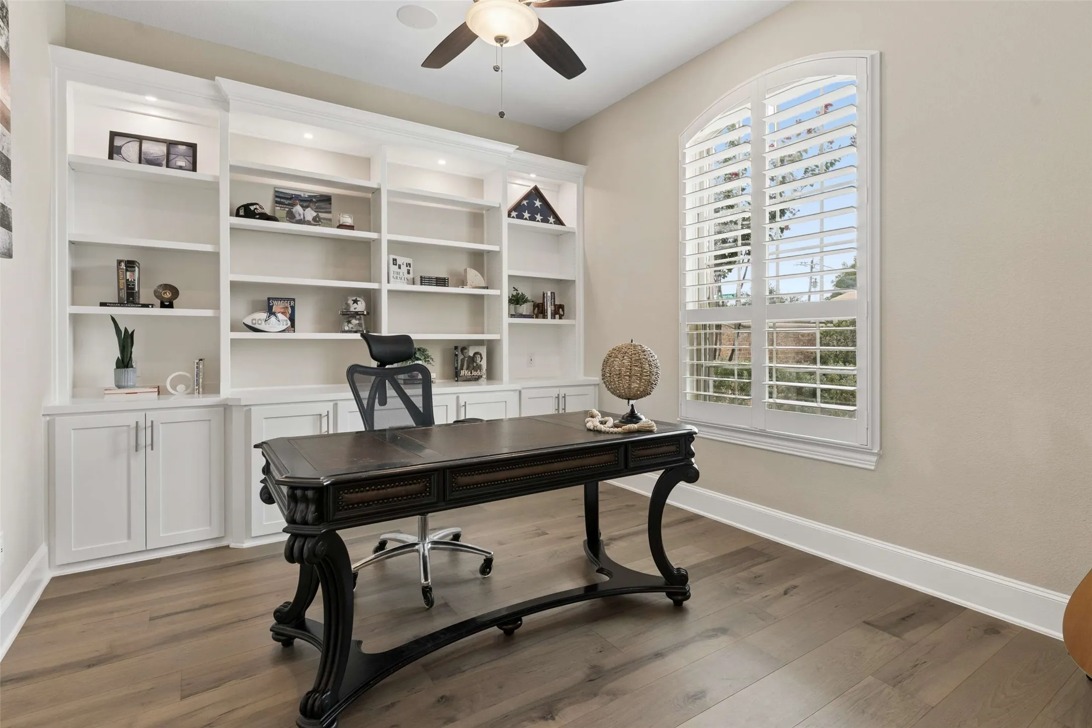 Single Family Residence For Sale in Collin County , 6229 Habersham Way, Mc Kinney, Texas 75071, 4 Bedroom, 4 Bathroom, 3 Garage spaces, 3,390 Sqft, built in 2020, mls#21370541, Real Estate Agent in Mc Kinney, Homes For Sale in Collin county, Homes For Sale in Mc Kinney, Realtor in Mc Kinney Texas, Real Estate Brokerage Independent Realty Texas, Luminita Cordes Realtor