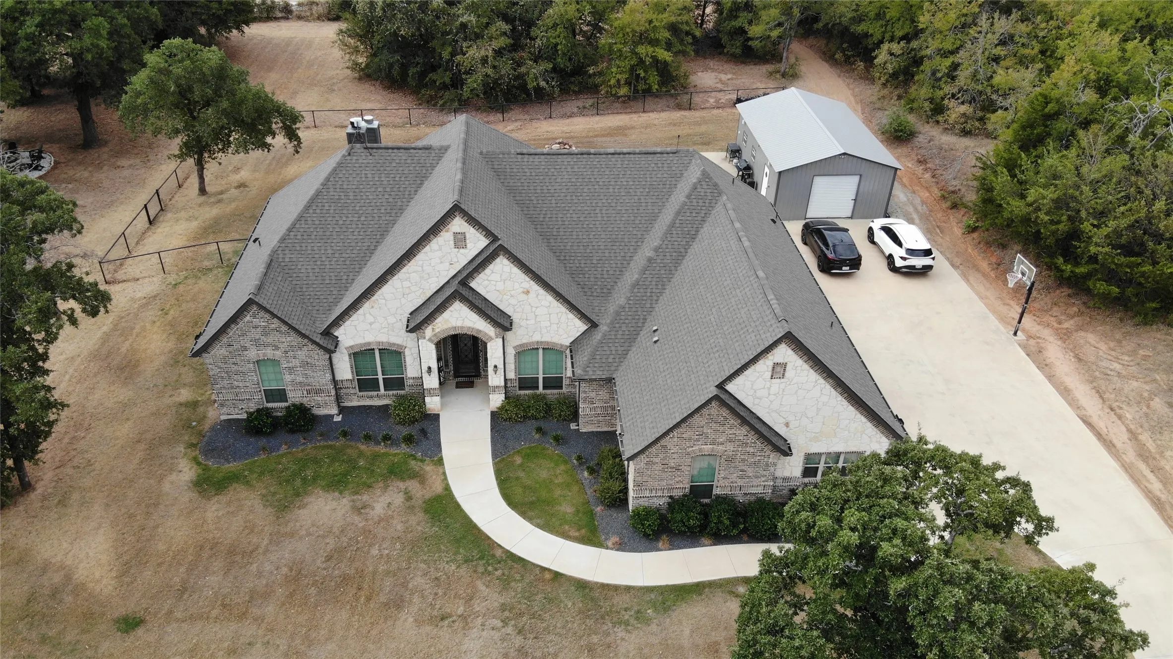 Single Family Residence For Sale in Wise County , 128 Paradise Oaks Court, Paradise, Texas 76073, 4 Bedroom, 3 Bathroom, 3 Garage spaces, 2,445 Sqft, built in 2020, mls#21368063, Real Estate Agent in Paradise, Homes For Sale in Wise county, Homes For Sale in Paradise, Realtor in Paradise Texas, Real Estate Brokerage Independent Realty Texas, Luminita Cordes Realtor
