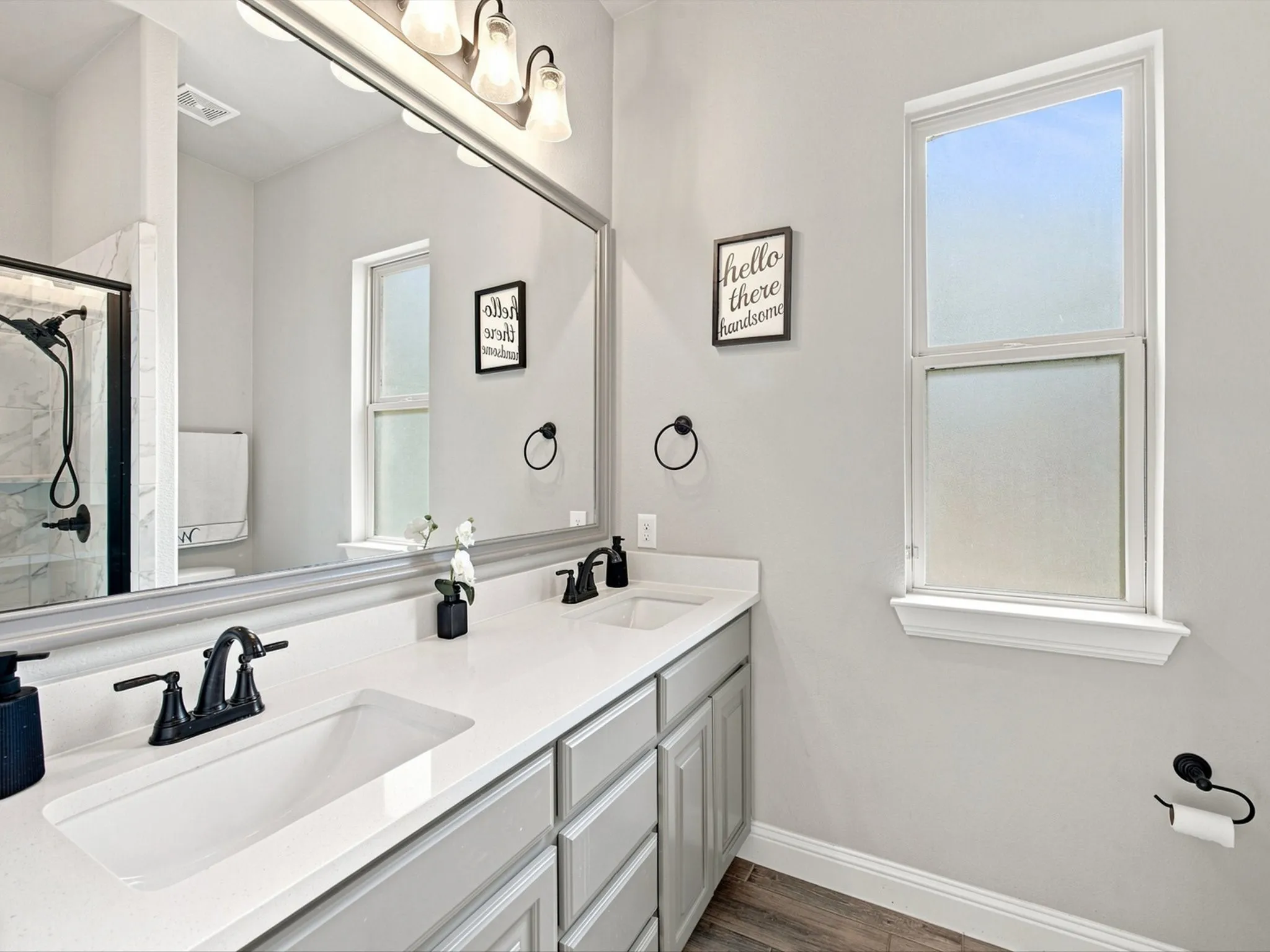 Single Family Residence For Sale in Wise County , 128 Paradise Oaks Court, Paradise, Texas 76073, 4 Bedroom, 3 Bathroom, 3 Garage spaces, 2,445 Sqft, built in 2020, mls#21368063, Real Estate Agent in Paradise, Homes For Sale in Wise county, Homes For Sale in Paradise, Realtor in Paradise Texas, Real Estate Brokerage Independent Realty Texas, Luminita Cordes Realtor