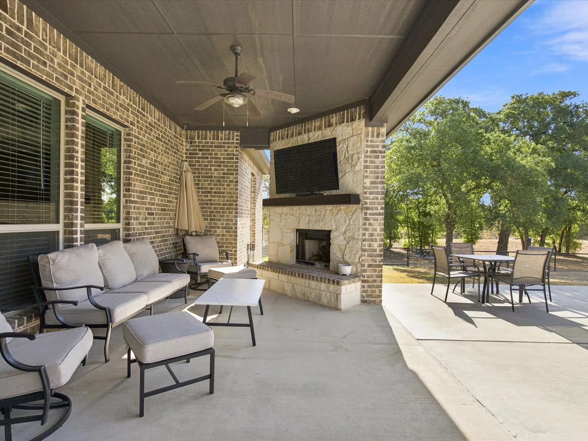 Single Family Residence For Sale in Wise County , 128 Paradise Oaks Court, Paradise, Texas 76073, 4 Bedroom, 3 Bathroom, 3 Garage spaces, 2,445 Sqft, built in 2020, mls#21368063, Real Estate Agent in Paradise, Homes For Sale in Wise county, Homes For Sale in Paradise, Realtor in Paradise Texas, Real Estate Brokerage Independent Realty Texas, Luminita Cordes Realtor