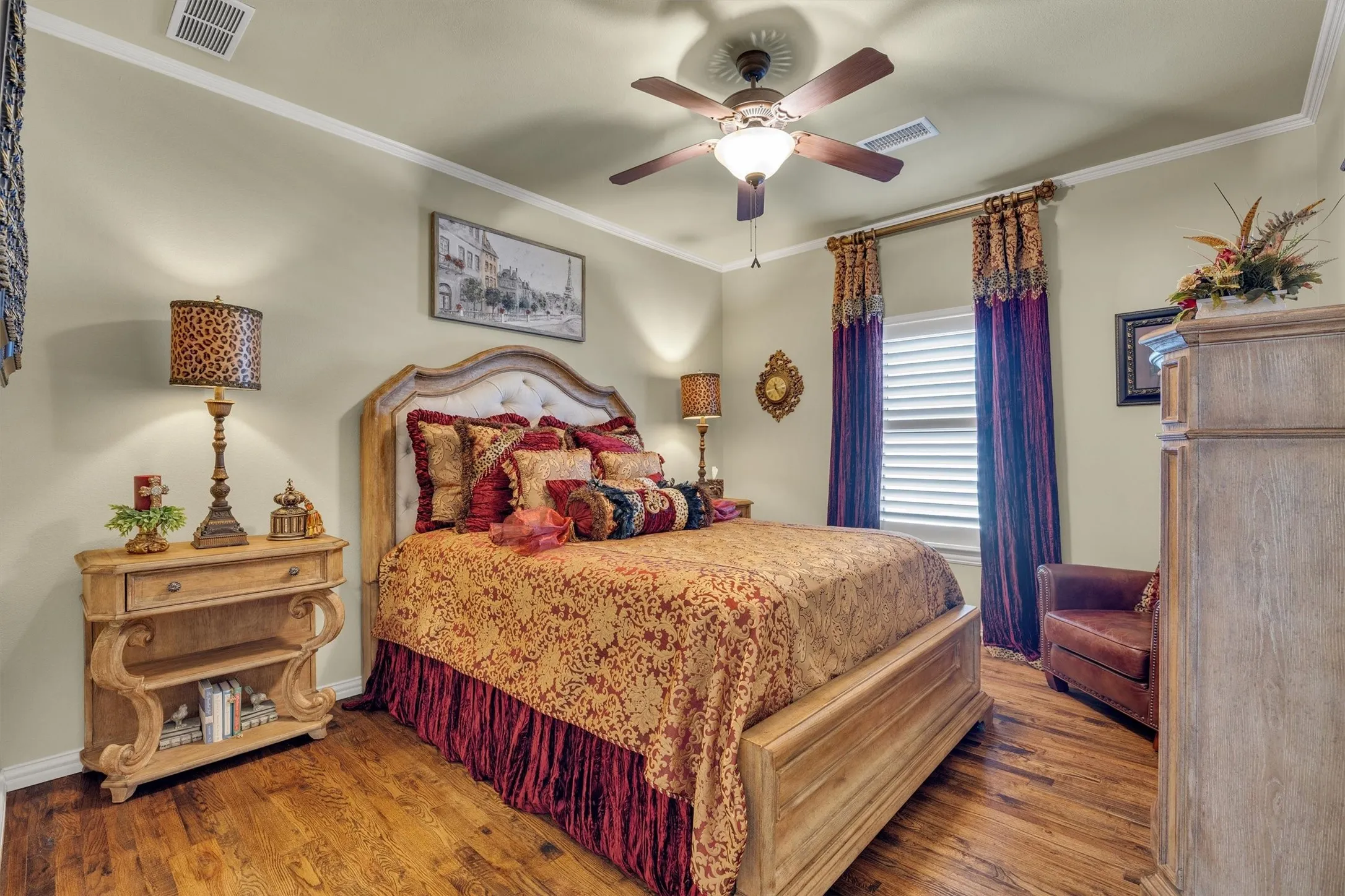 Single Family Residence For Sale in Collin County , 5637 Braemar Drive, Frisco, Texas 75034, 3 Bedroom, 3 Bathroom, 2 Garage spaces, 3,138 Sqft, built in 2005, mls#21358069, Real Estate Agent in Frisco, Homes For Sale in Collin county, Homes For Sale in Frisco, Realtor in Frisco Texas, Real Estate Brokerage Independent Realty Texas, Luminita Cordes Realtor