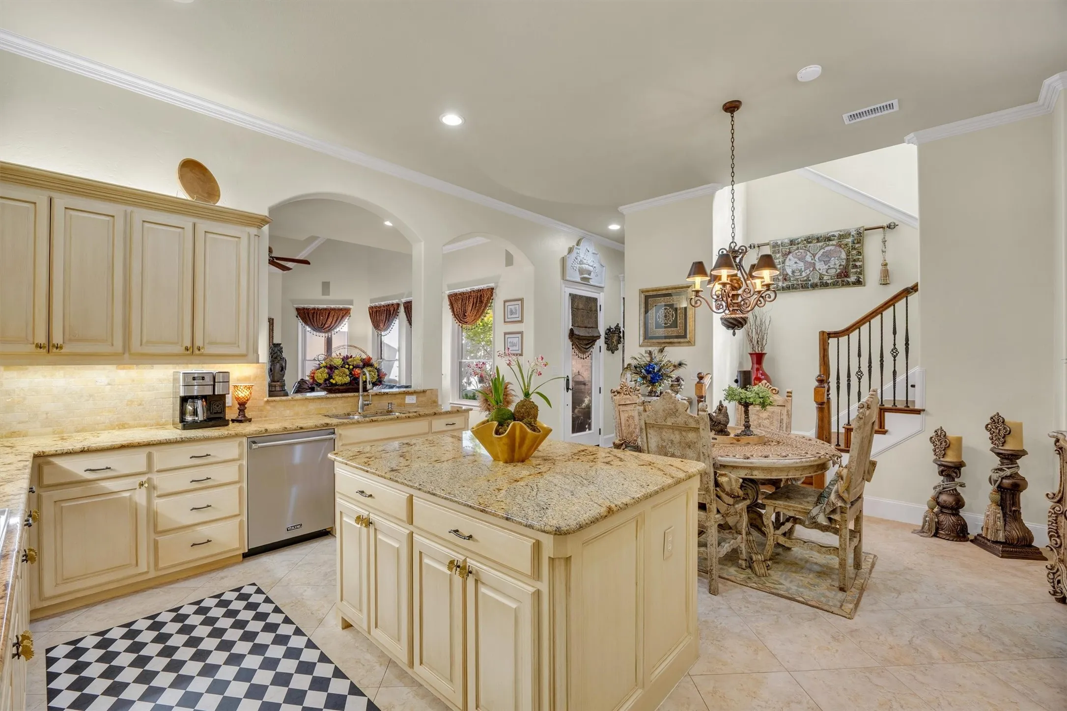 Single Family Residence For Sale in Collin County , 5637 Braemar Drive, Frisco, Texas 75034, 3 Bedroom, 3 Bathroom, 2 Garage spaces, 3,138 Sqft, built in 2005, mls#21358069, Real Estate Agent in Frisco, Homes For Sale in Collin county, Homes For Sale in Frisco, Realtor in Frisco Texas, Real Estate Brokerage Independent Realty Texas, Luminita Cordes Realtor