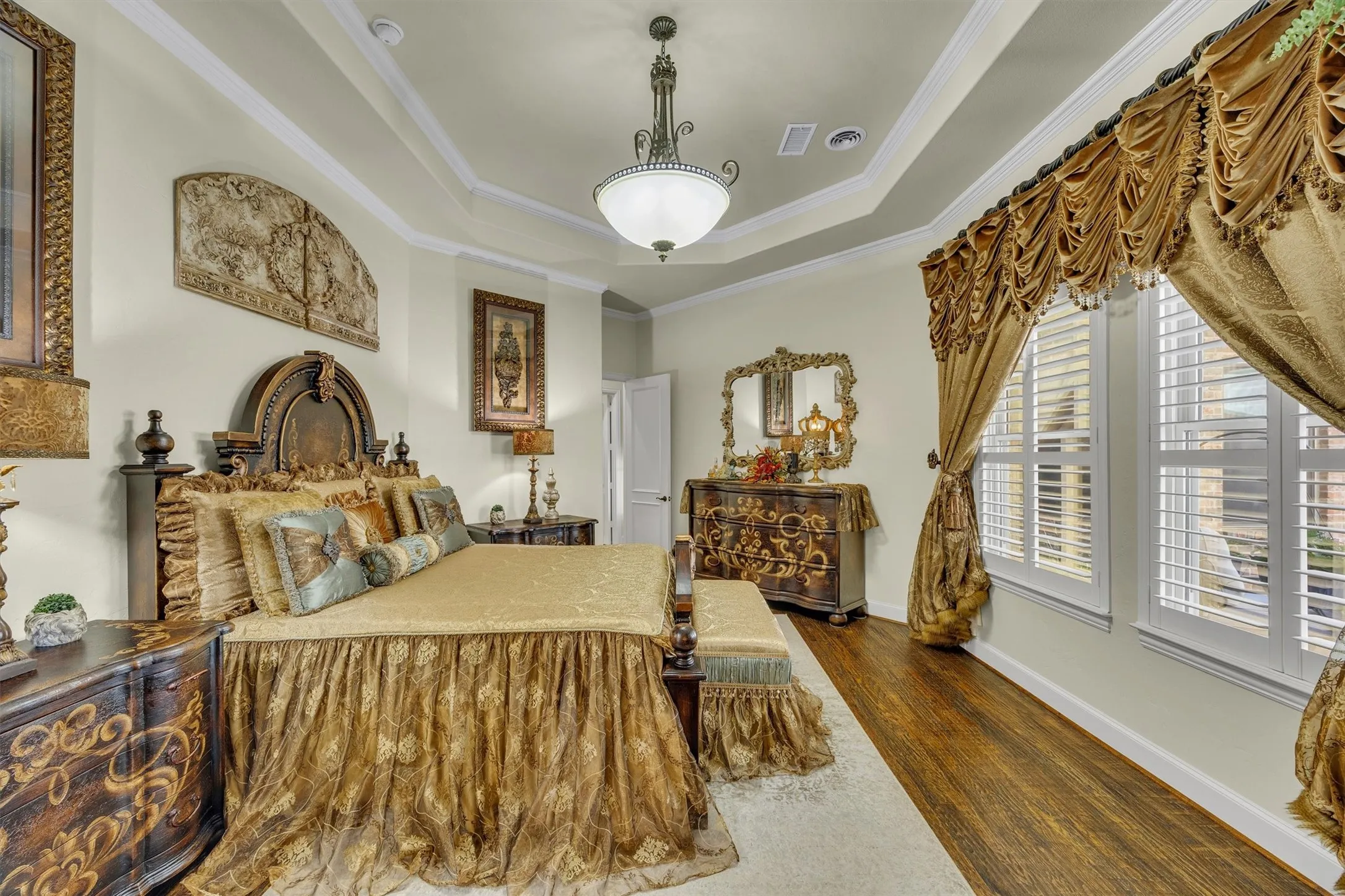 Single Family Residence For Sale in Collin County , 5637 Braemar Drive, Frisco, Texas 75034, 3 Bedroom, 3 Bathroom, 2 Garage spaces, 3,138 Sqft, built in 2005, mls#21358069, Real Estate Agent in Frisco, Homes For Sale in Collin county, Homes For Sale in Frisco, Realtor in Frisco Texas, Real Estate Brokerage Independent Realty Texas, Luminita Cordes Realtor