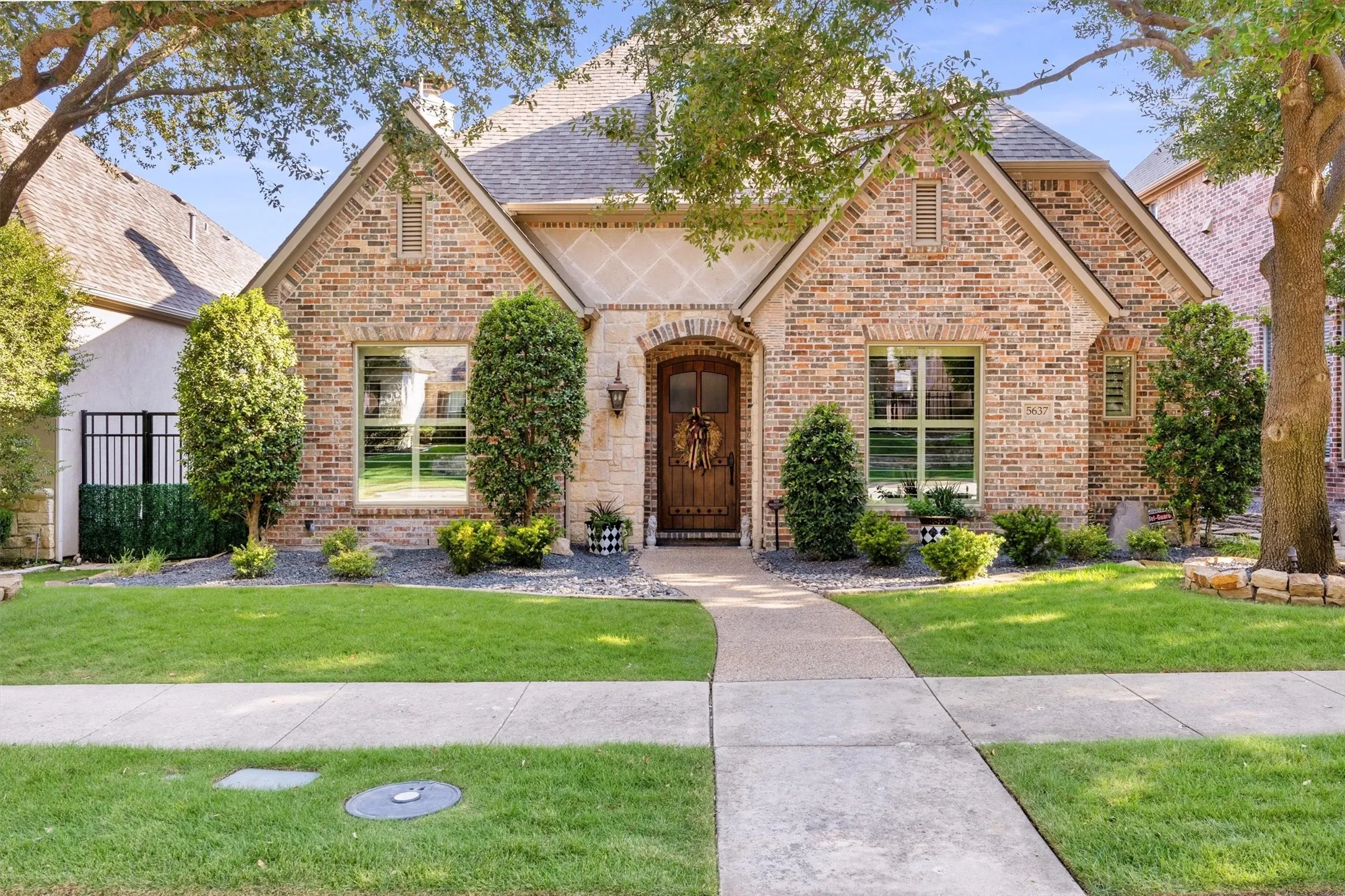 Single Family Residence For Sale in Collin County , 5637 Braemar Drive, Frisco, Texas 75034, 3 Bedroom, 3 Bathroom, 2 Garage spaces, 3,138 Sqft, built in 2005, mls#21358069, Real Estate Agent in Frisco, Homes For Sale in Collin county, Homes For Sale in Frisco, Realtor in Frisco Texas, Real Estate Brokerage Independent Realty Texas, Luminita Cordes Realtor