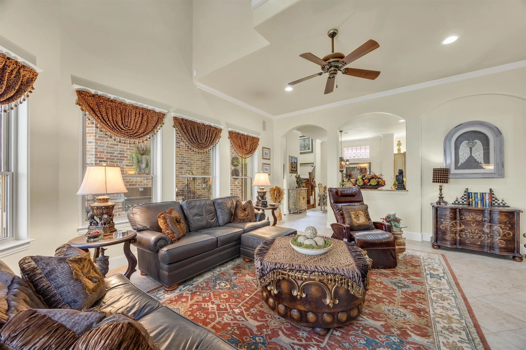 Single Family Residence For Sale in Collin County , 5637 Braemar Drive, Frisco, Texas 75034, 3 Bedroom, 3 Bathroom, 2 Garage spaces, 3,138 Sqft, built in 2005, mls#21358069, Real Estate Agent in Frisco, Homes For Sale in Collin county, Homes For Sale in Frisco, Realtor in Frisco Texas, Real Estate Brokerage Independent Realty Texas, Luminita Cordes Realtor