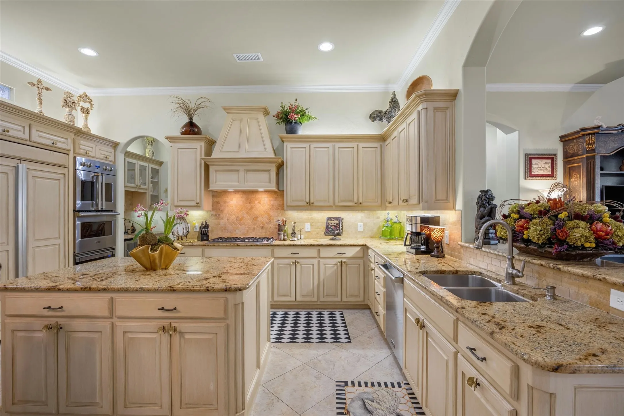 Single Family Residence For Sale in Collin County , 5637 Braemar Drive, Frisco, Texas 75034, 3 Bedroom, 3 Bathroom, 2 Garage spaces, 3,138 Sqft, built in 2005, mls#21358069, Real Estate Agent in Frisco, Homes For Sale in Collin county, Homes For Sale in Frisco, Realtor in Frisco Texas, Real Estate Brokerage Independent Realty Texas, Luminita Cordes Realtor