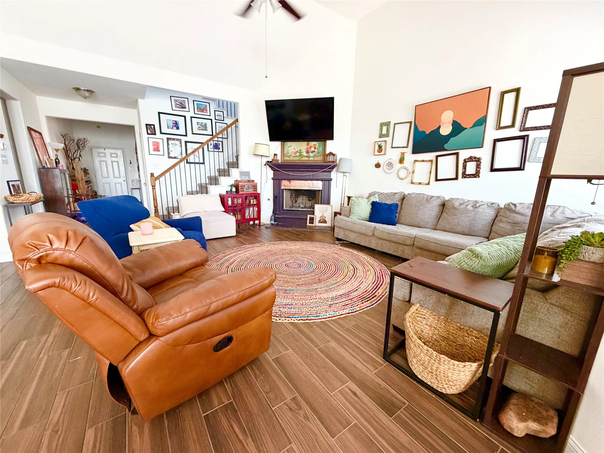 Single Family Residence For Sale in Tarrant County , 213 Flower Ridge Drive, Fort Worth, Texas 76108, 4 Bedroom, 4 Bathroom, 2 Garage spaces, 3,203 Sqft, built in 2018, mls#21369979, Real Estate Agent in Fort Worth, Homes For Sale in Tarrant county, Homes For Sale in Fort Worth, Realtor in Fort Worth Texas, Real Estate Brokerage Independent Realty Texas, Luminita Cordes Realtor