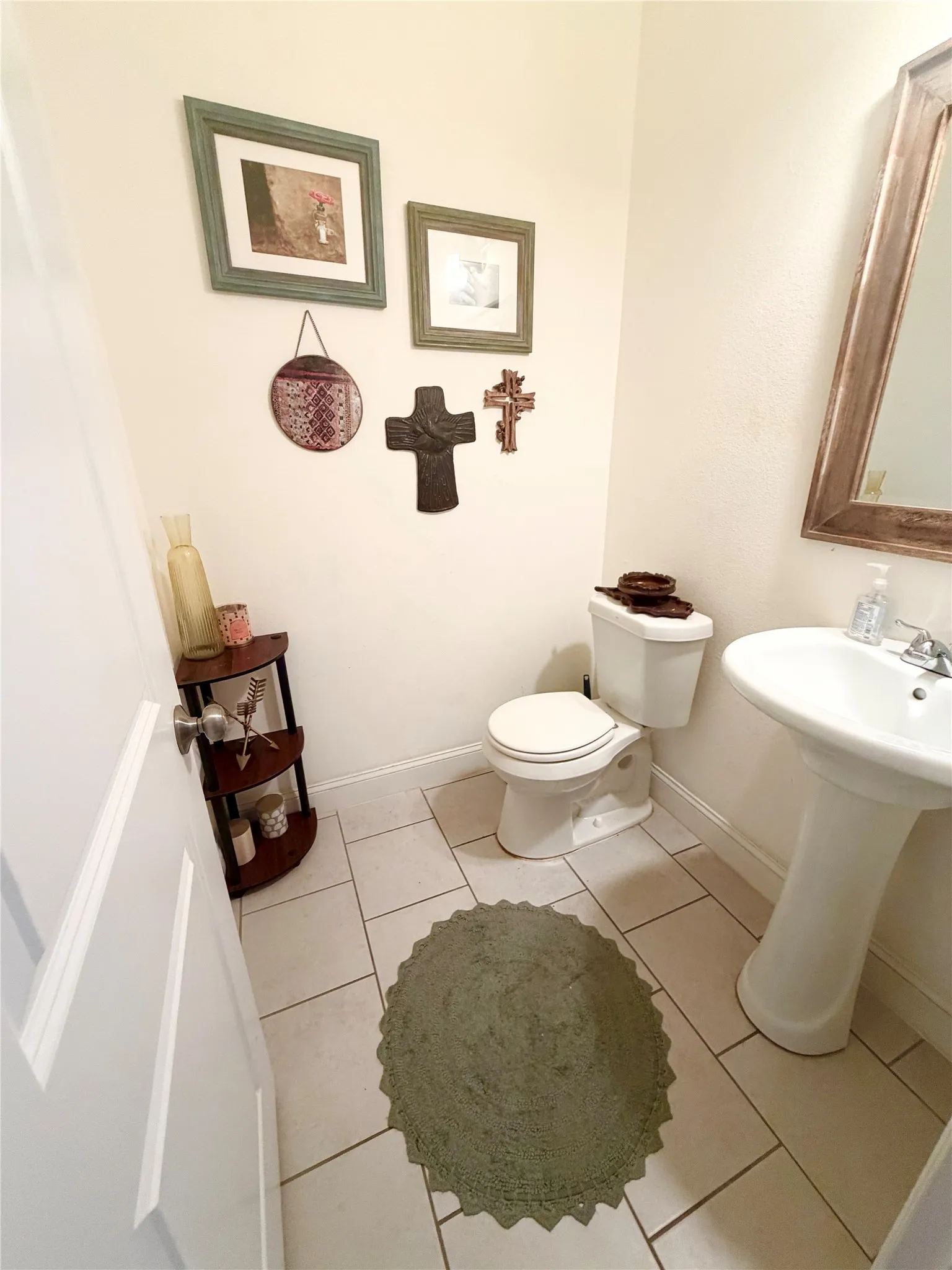 Single Family Residence For Sale in Tarrant County , 213 Flower Ridge Drive, Fort Worth, Texas 76108, 4 Bedroom, 4 Bathroom, 2 Garage spaces, 3,203 Sqft, built in 2018, mls#21369979, Real Estate Agent in Fort Worth, Homes For Sale in Tarrant county, Homes For Sale in Fort Worth, Realtor in Fort Worth Texas, Real Estate Brokerage Independent Realty Texas, Luminita Cordes Realtor