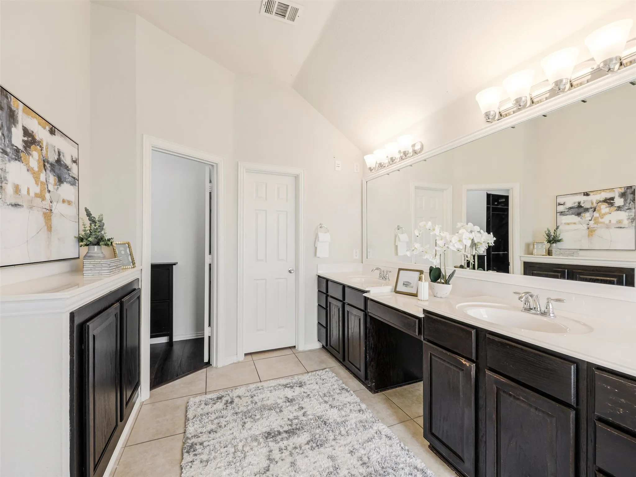 Single Family Residence For Sale in Denton County , 1317 Wheatear Drive, Little Elm, Texas 75068, 3 Bedroom, 2 Bathroom, 2 Garage spaces, 2,288 Sqft, built in 2008, mls#21365282, Real Estate Agent in Little Elm, Homes For Sale in Denton county, Homes For Sale in Little Elm, Realtor in Little Elm Texas, Real Estate Brokerage Independent Realty Texas, Luminita Cordes Realtor
