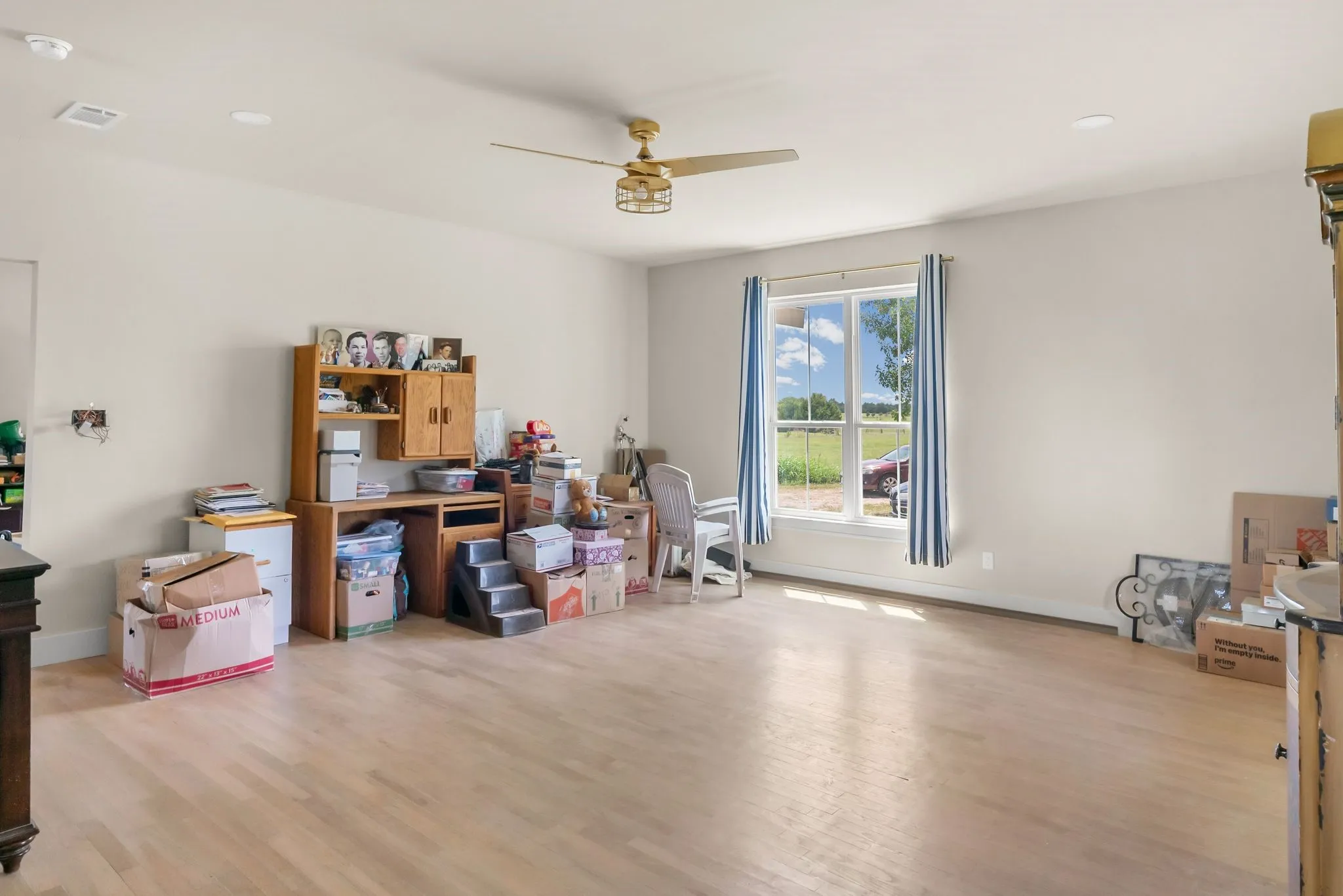 Single Family Residence For Sale in Hunt County , 759 COUNTY ROAD 2738, Caddo Mills, Texas 75135, 4 Bedroom, 3 Bathroom, Garage spaces, 3,160 Sqft, built in 1940, mls#21367597, Real Estate Agent in Caddo Mills, Homes For Sale in Hunt county, Homes For Sale in Caddo Mills, Realtor in Caddo Mills Texas, Real Estate Brokerage Independent Realty Texas, Luminita Cordes Realtor