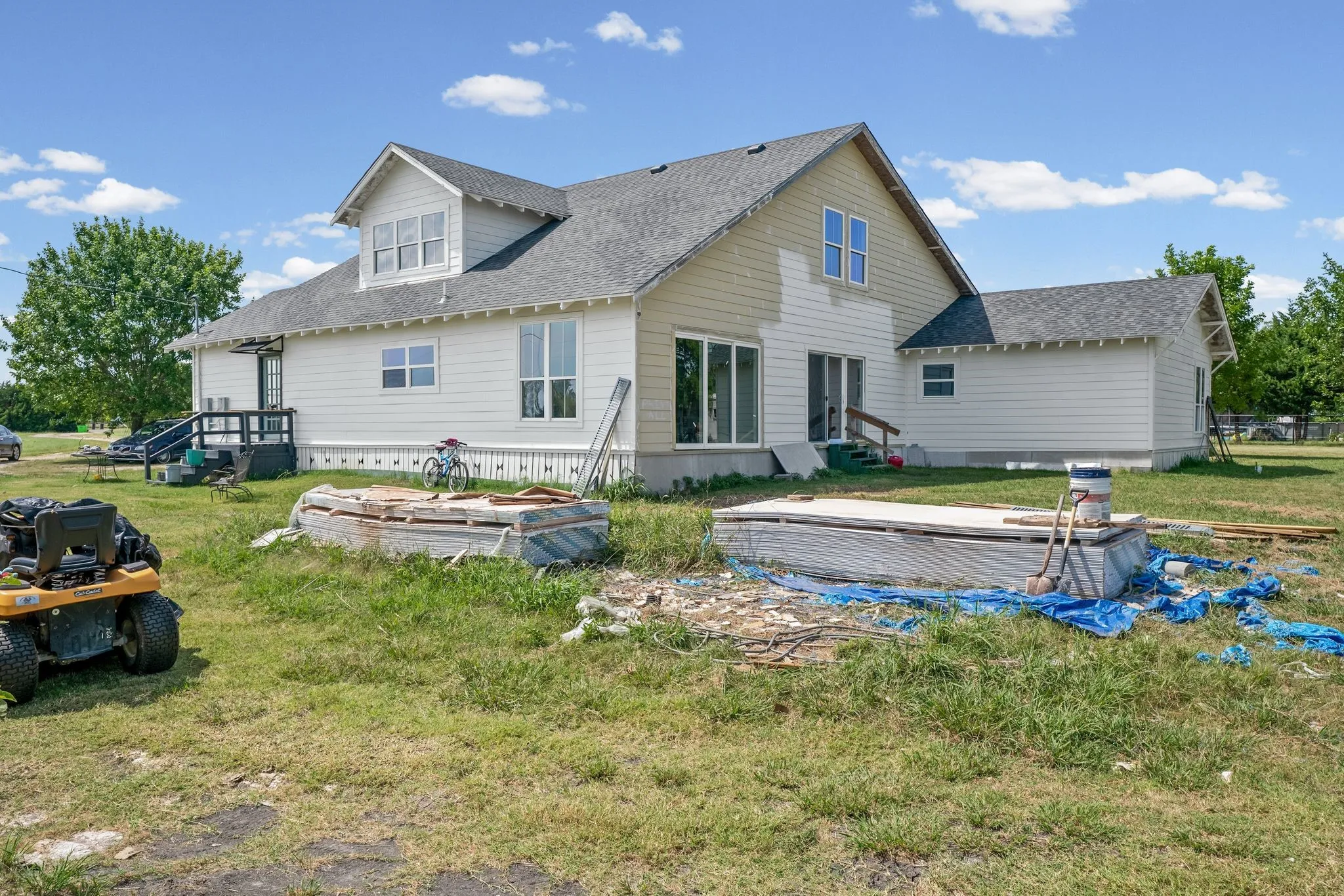 Single Family Residence For Sale in Hunt County , 759 COUNTY ROAD 2738, Caddo Mills, Texas 75135, 4 Bedroom, 3 Bathroom, Garage spaces, 3,160 Sqft, built in 1940, mls#21367597, Real Estate Agent in Caddo Mills, Homes For Sale in Hunt county, Homes For Sale in Caddo Mills, Realtor in Caddo Mills Texas, Real Estate Brokerage Independent Realty Texas, Luminita Cordes Realtor